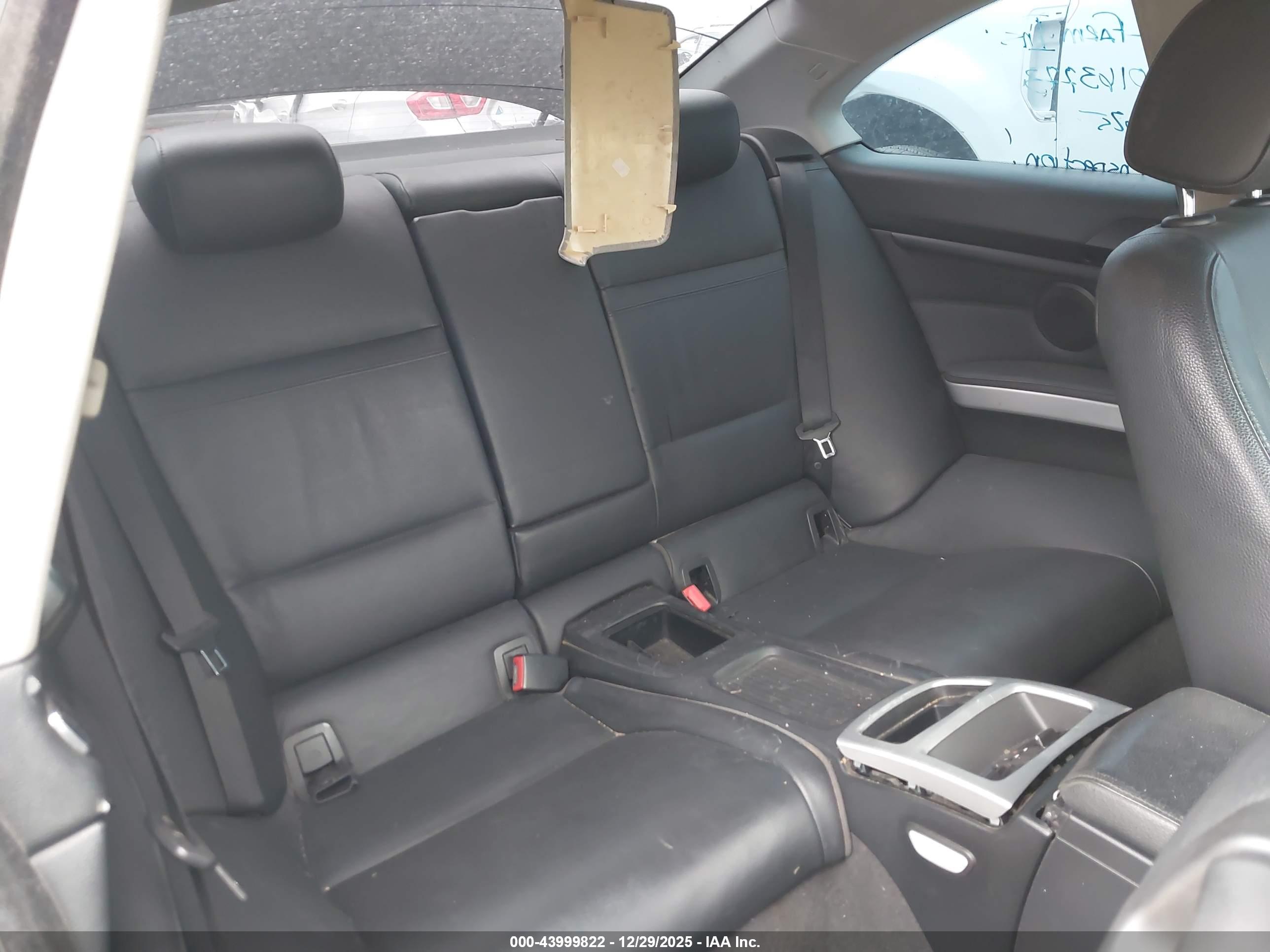 BMW 328I image 8