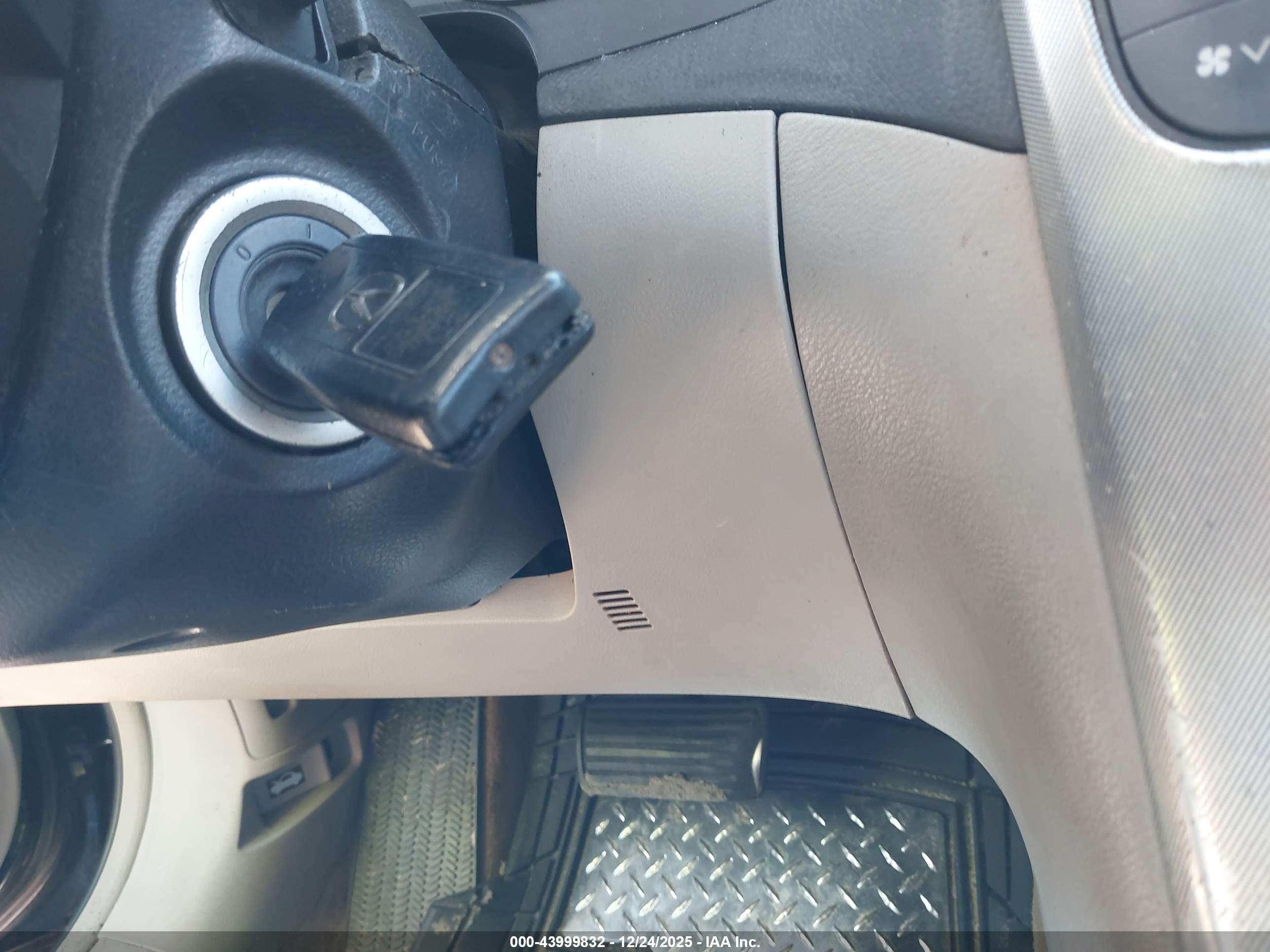 ACURA TL image 11