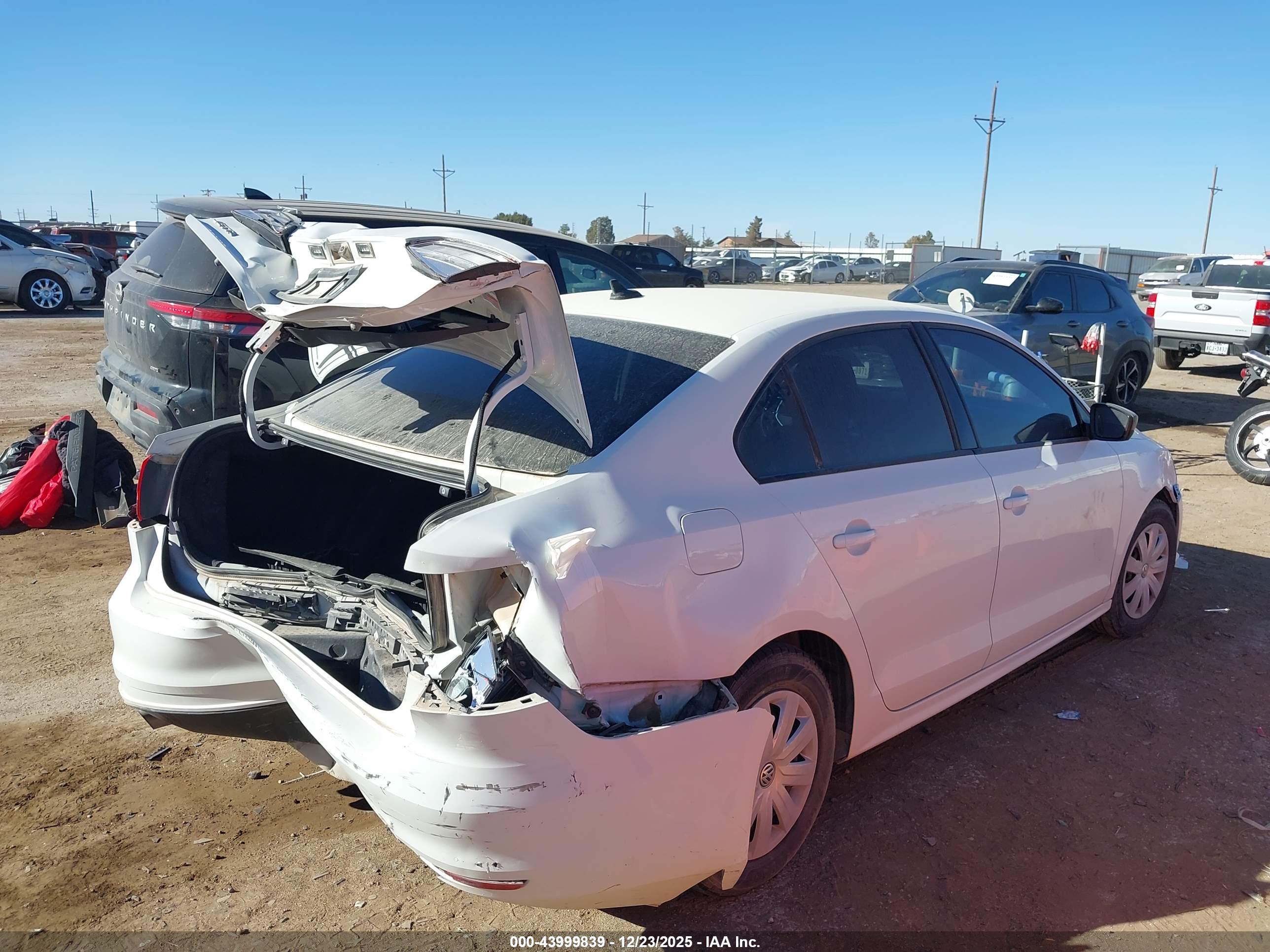 VOLKSWAGEN JETTA image 4