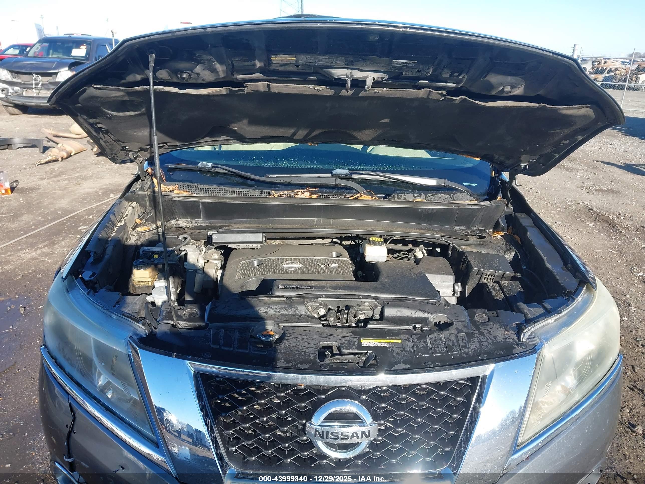NISSAN PATHFINDER image 10