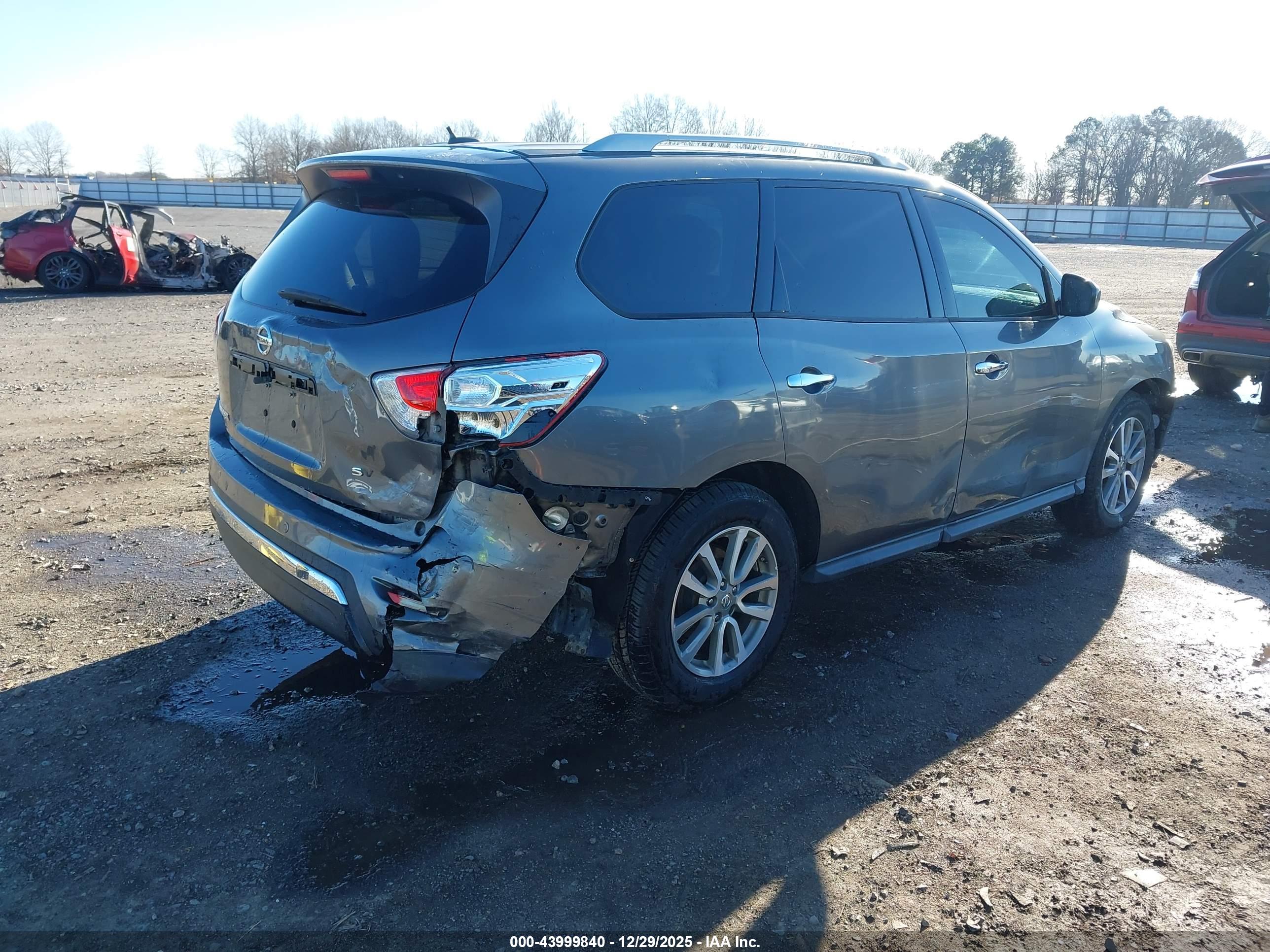 NISSAN PATHFINDER image 4