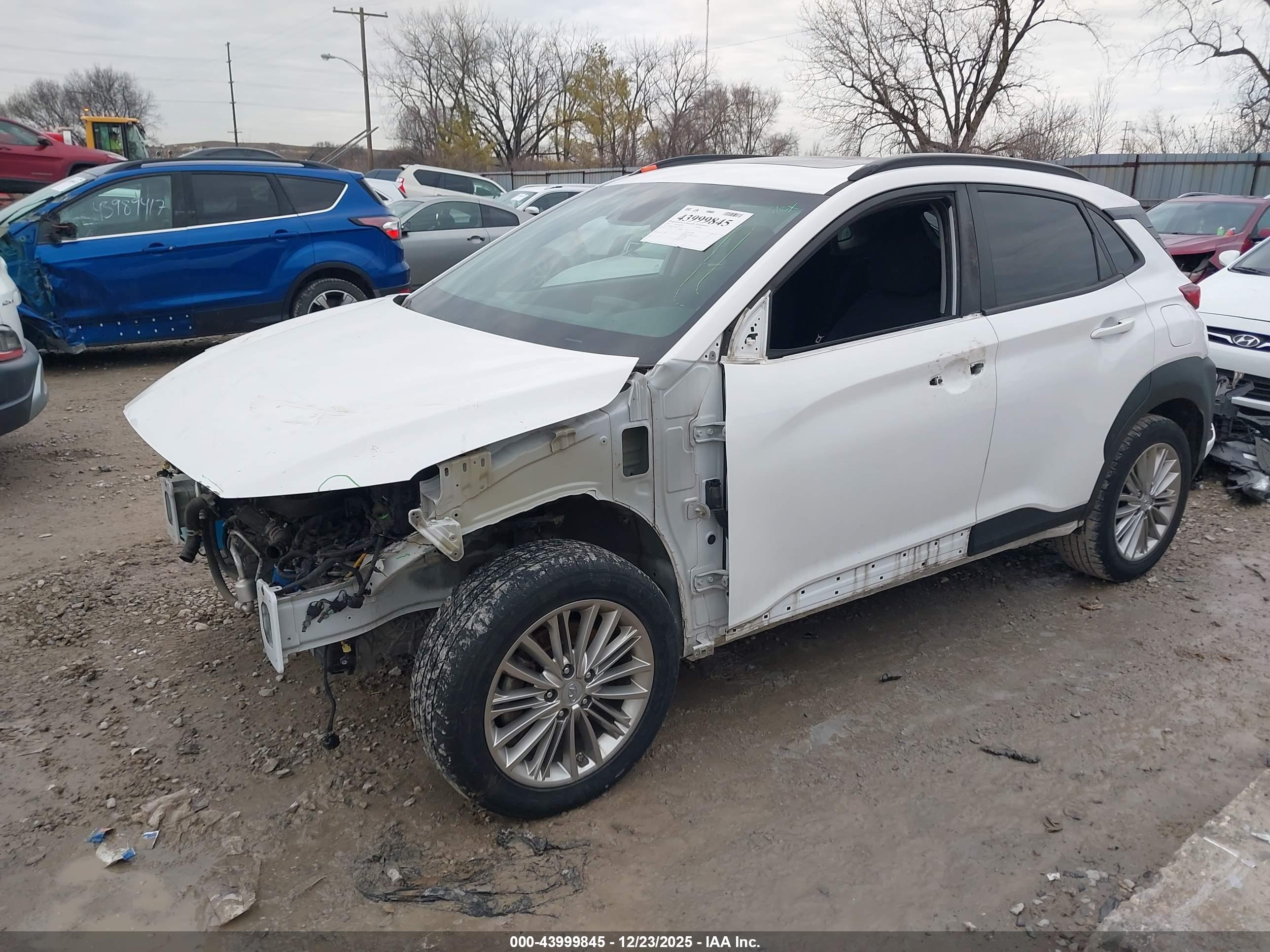 HYUNDAI KONA image 2
