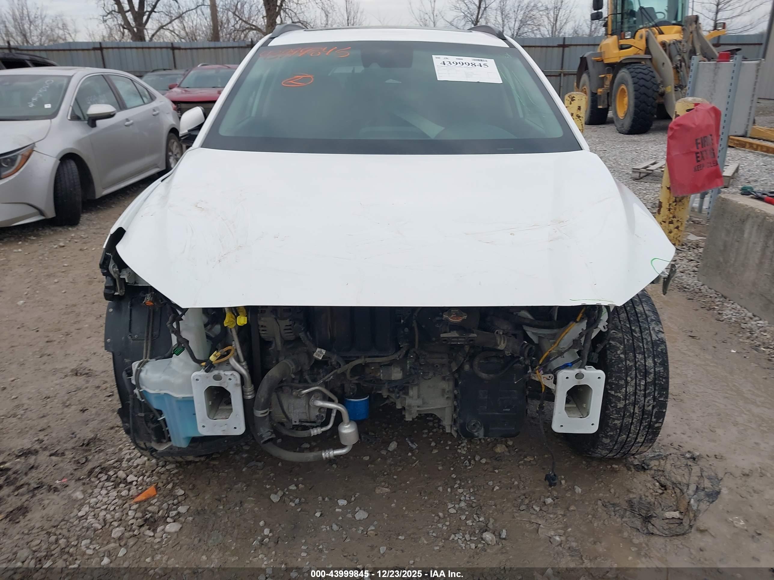 HYUNDAI KONA image 6