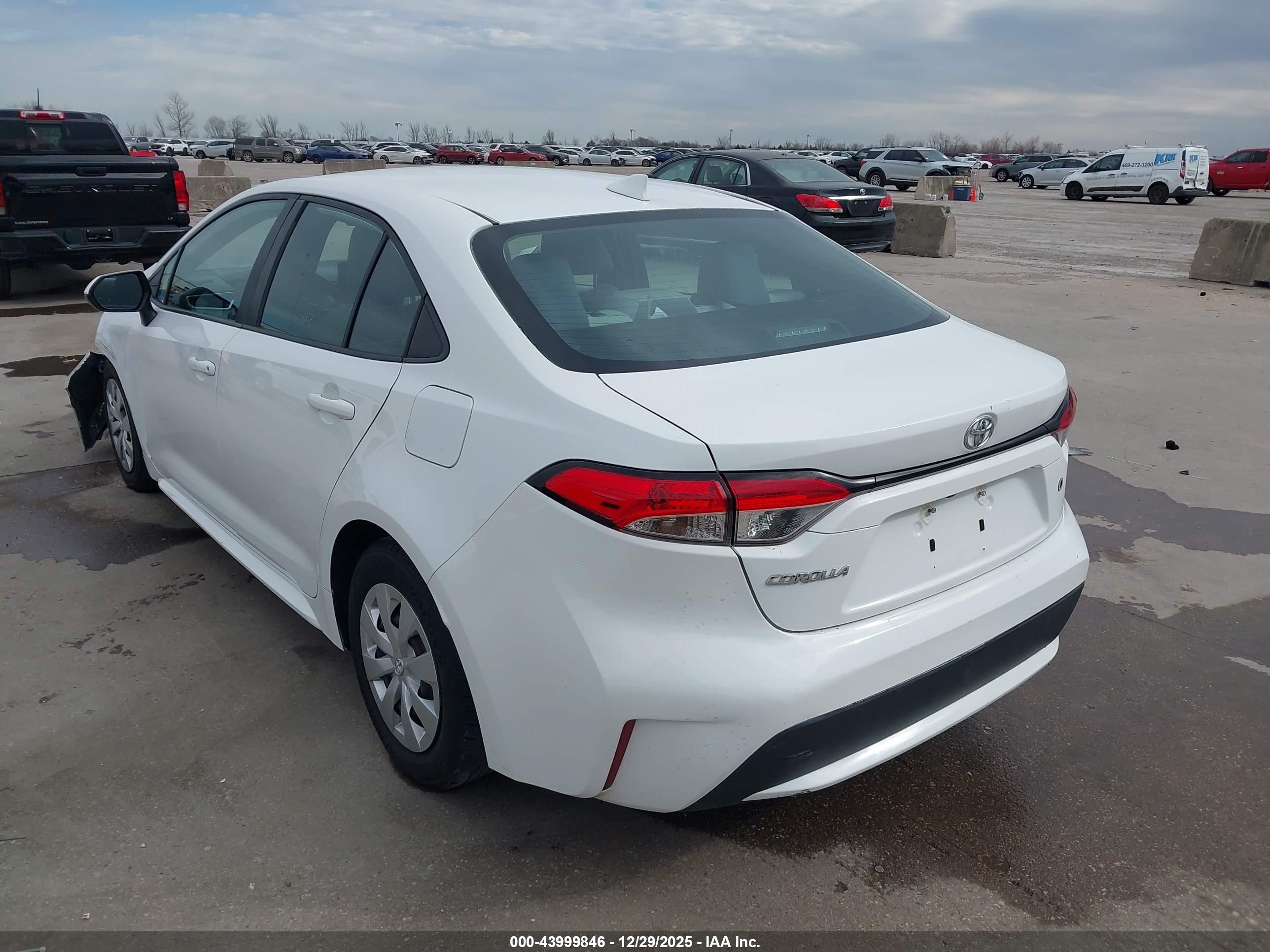 TOYOTA COROLLA image 3