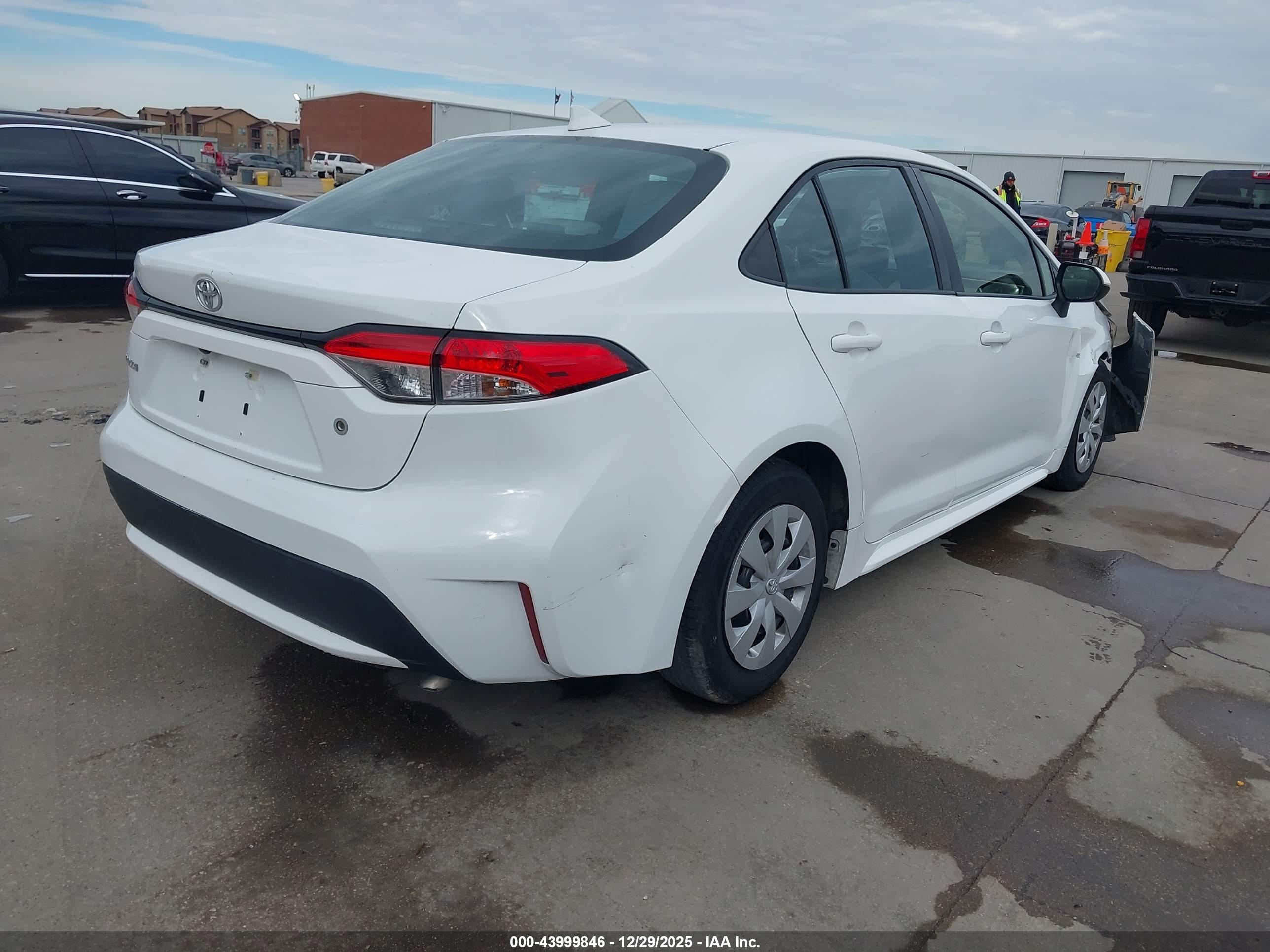 TOYOTA COROLLA image 4