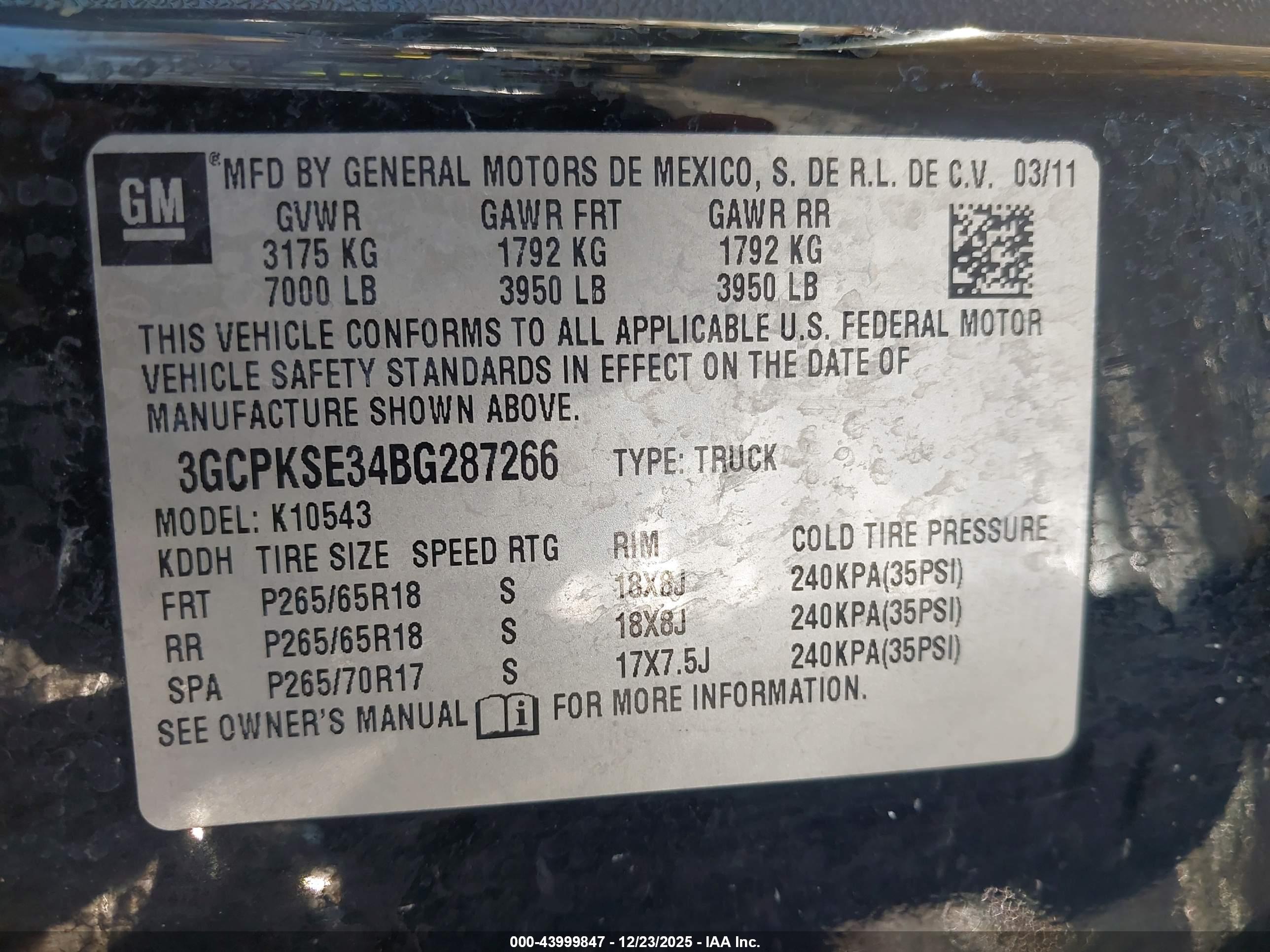 CHEVROLET SILVERADO image 9