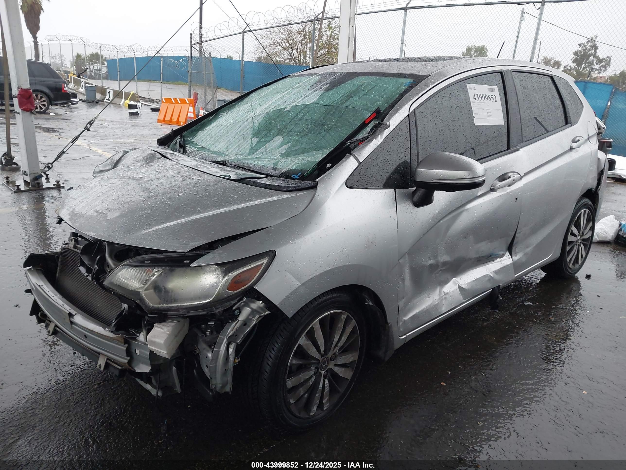 HONDA FIT image 2