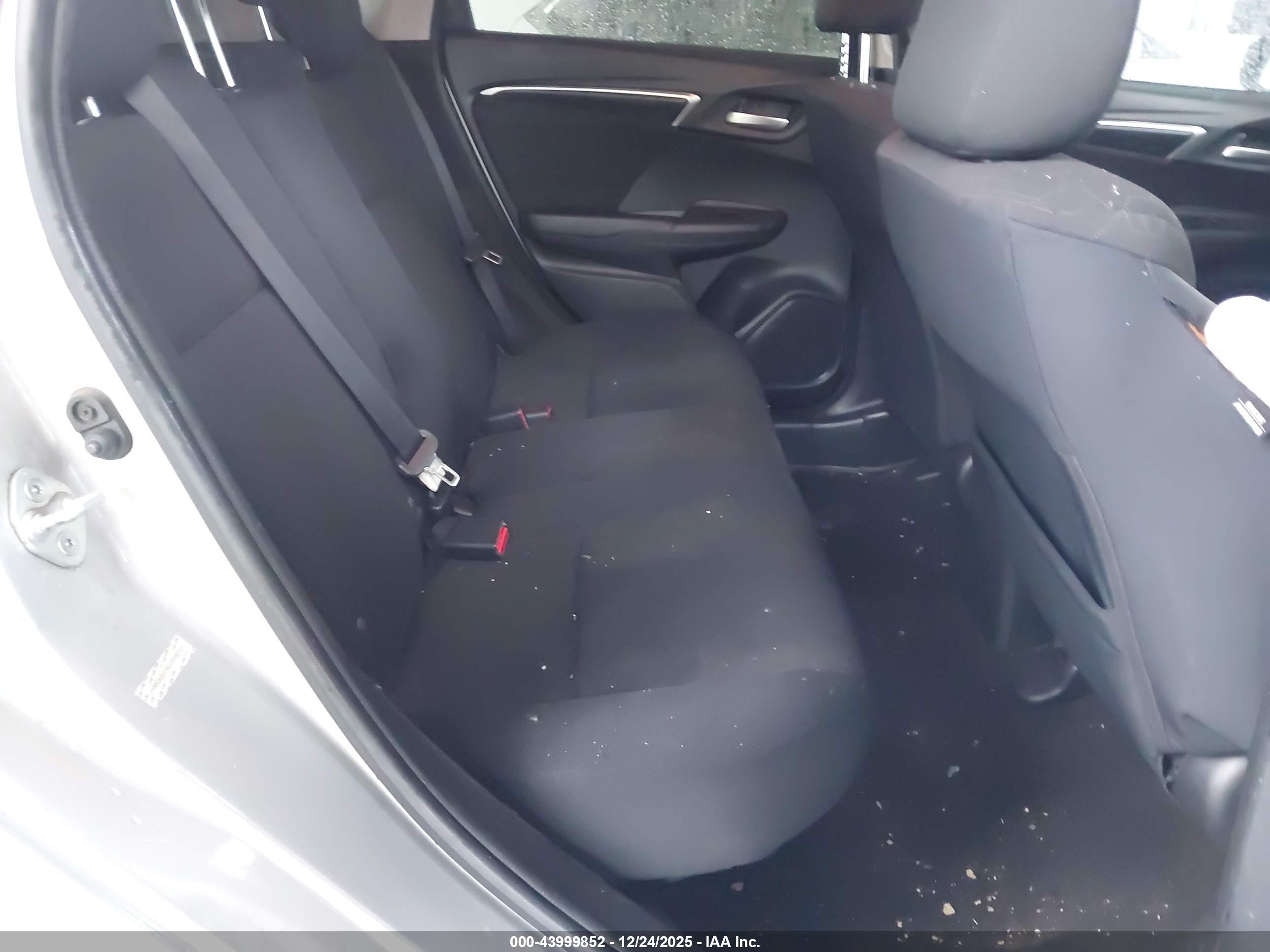 HONDA FIT image 8