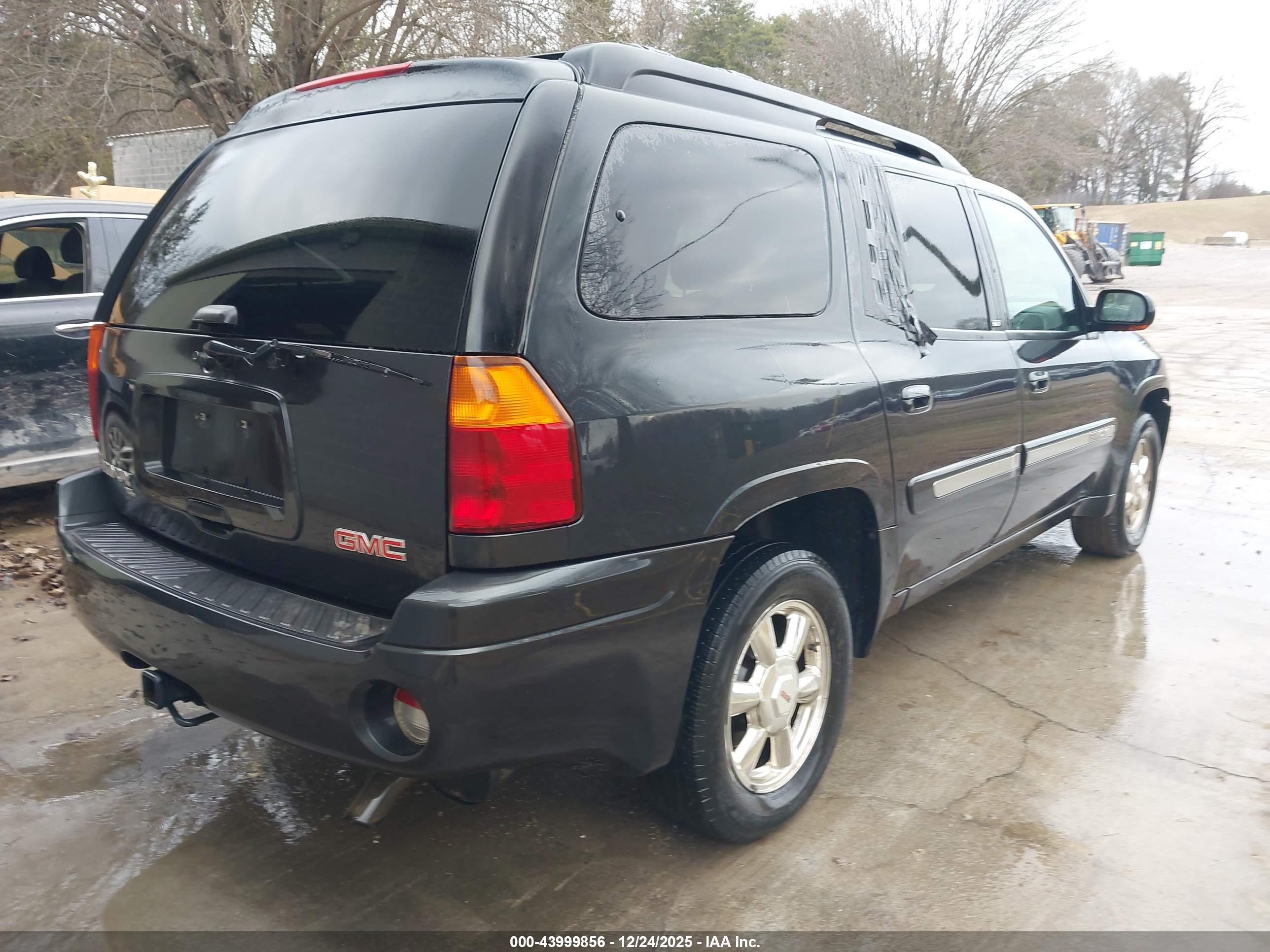 GMC ENVOY image 4