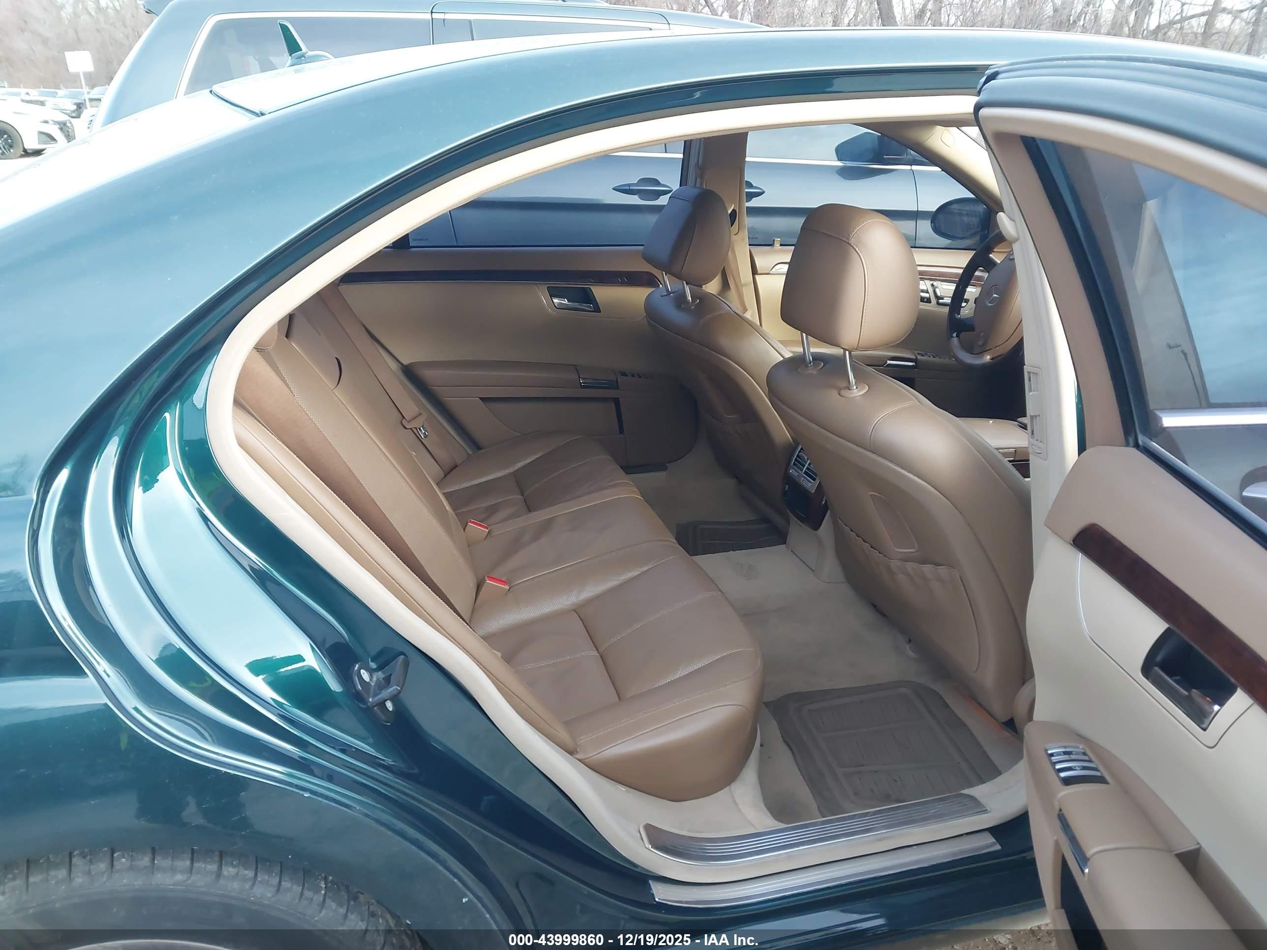 MERCEDES-BENZ S image 8