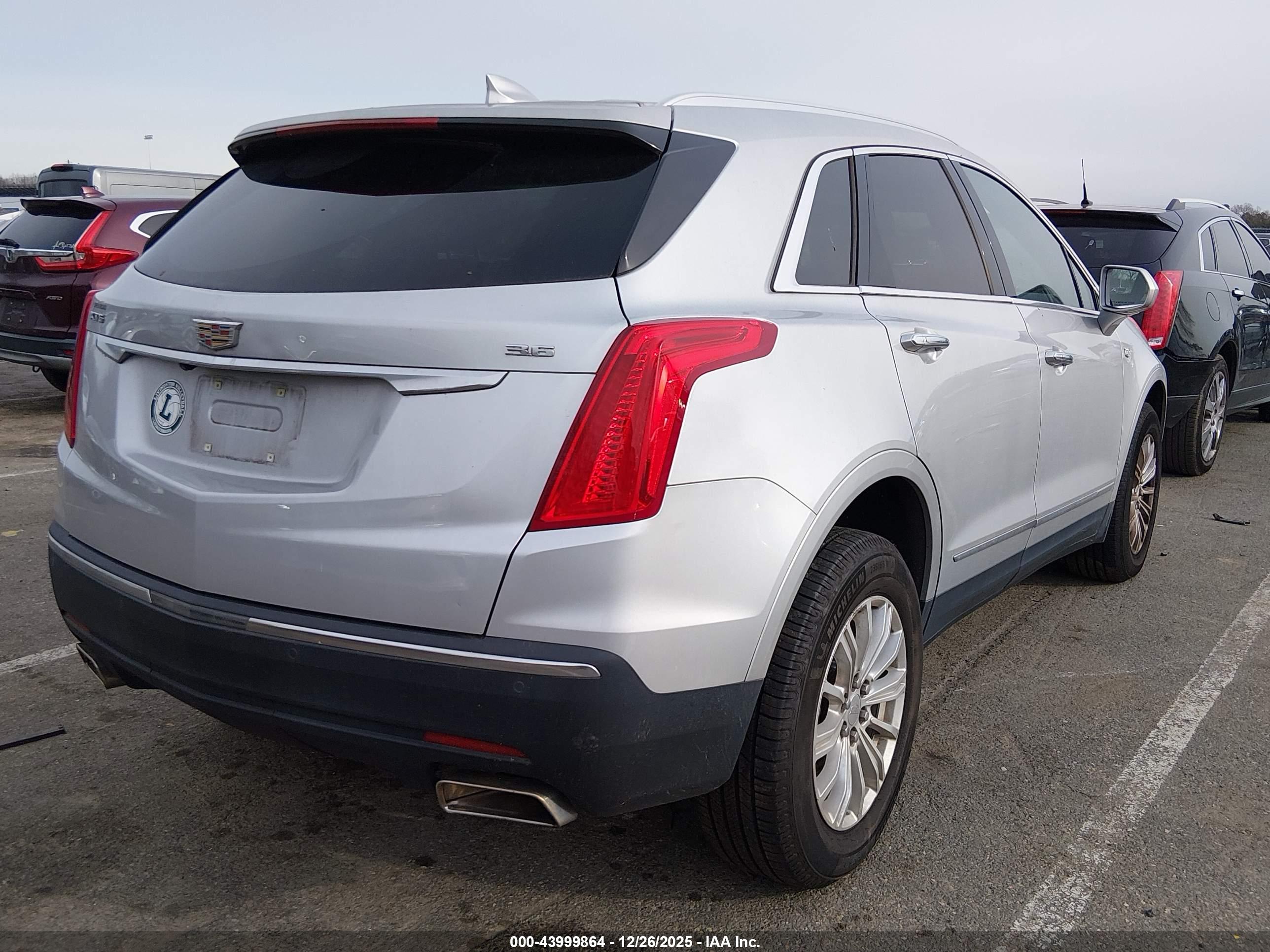 CADILLAC XT5 image 4