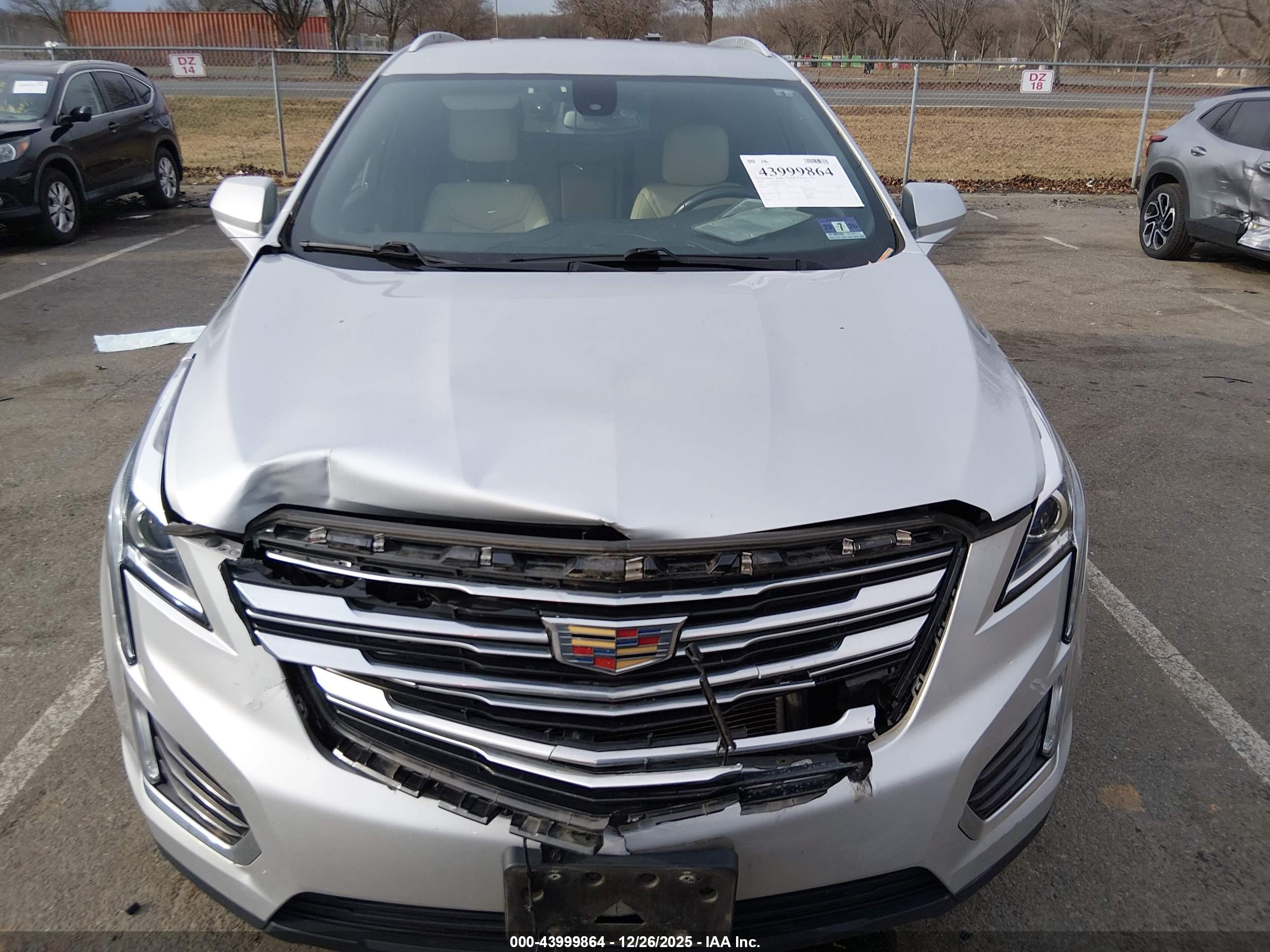 CADILLAC XT5 image 6