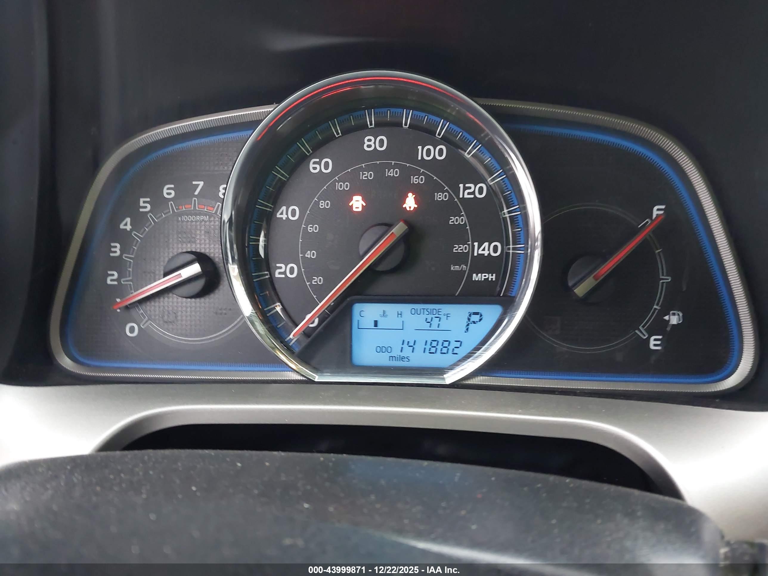 TOYOTA RAV4 image 7