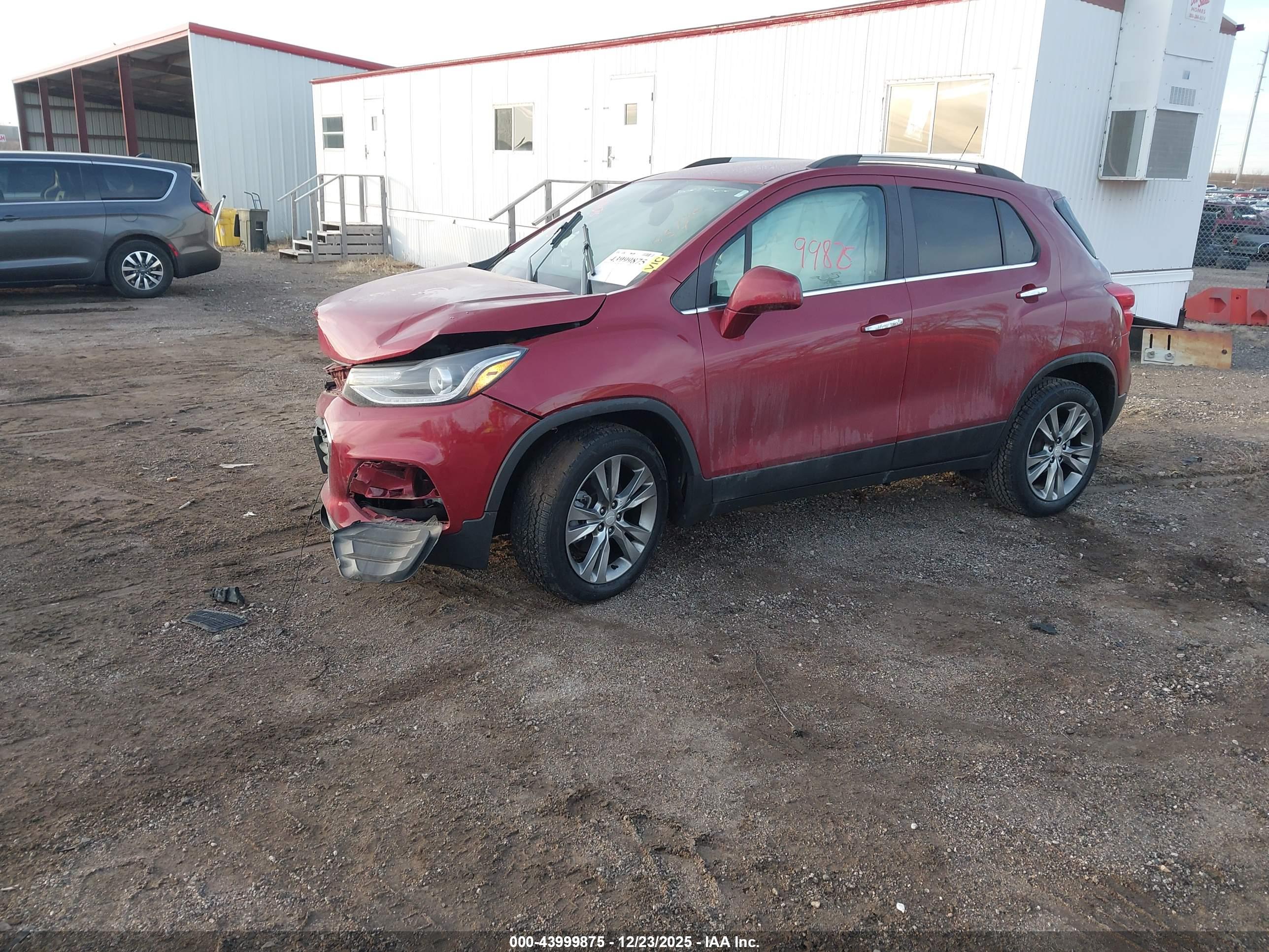 CHEVROLET TRAX image 2