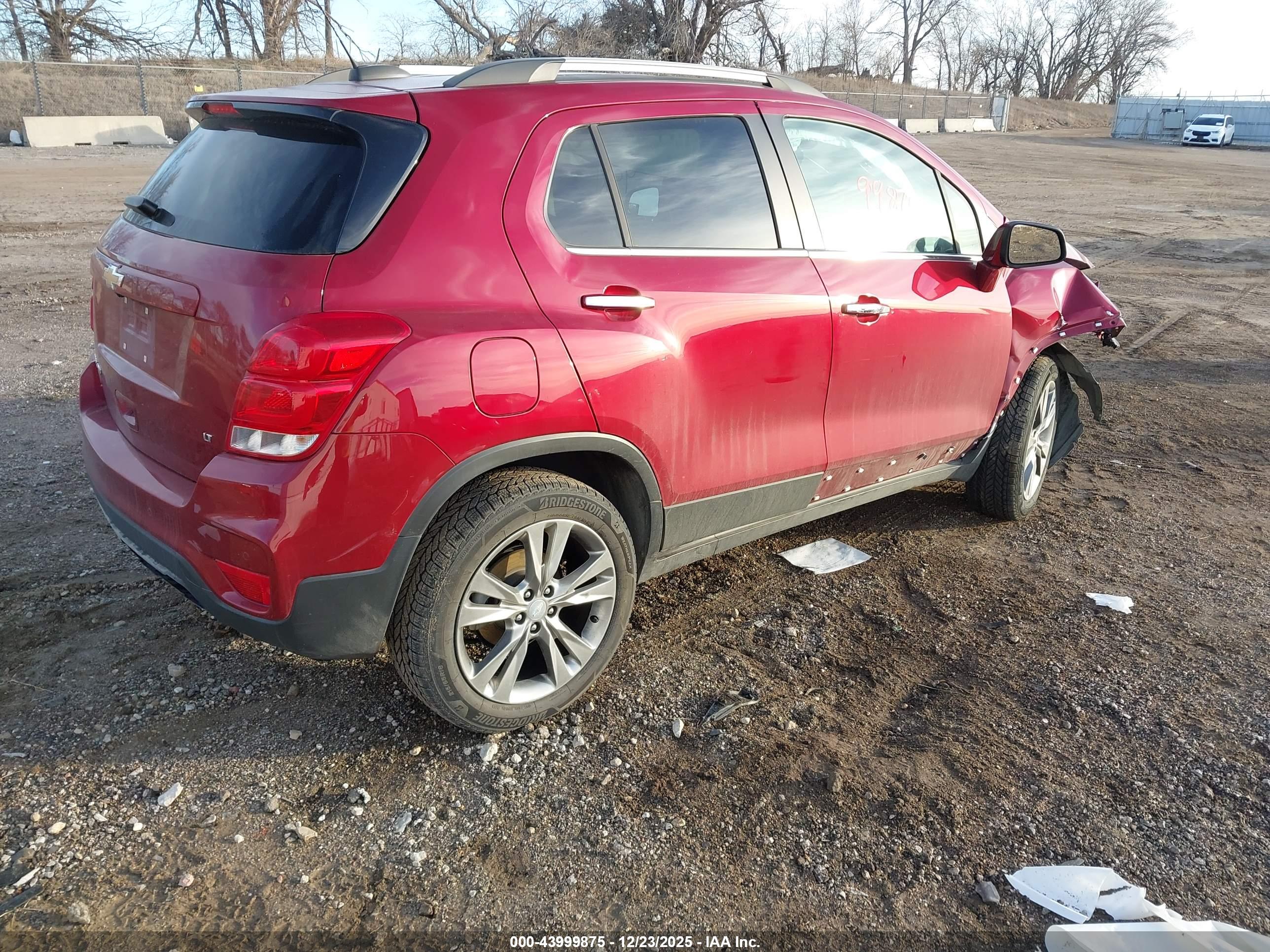 CHEVROLET TRAX image 4