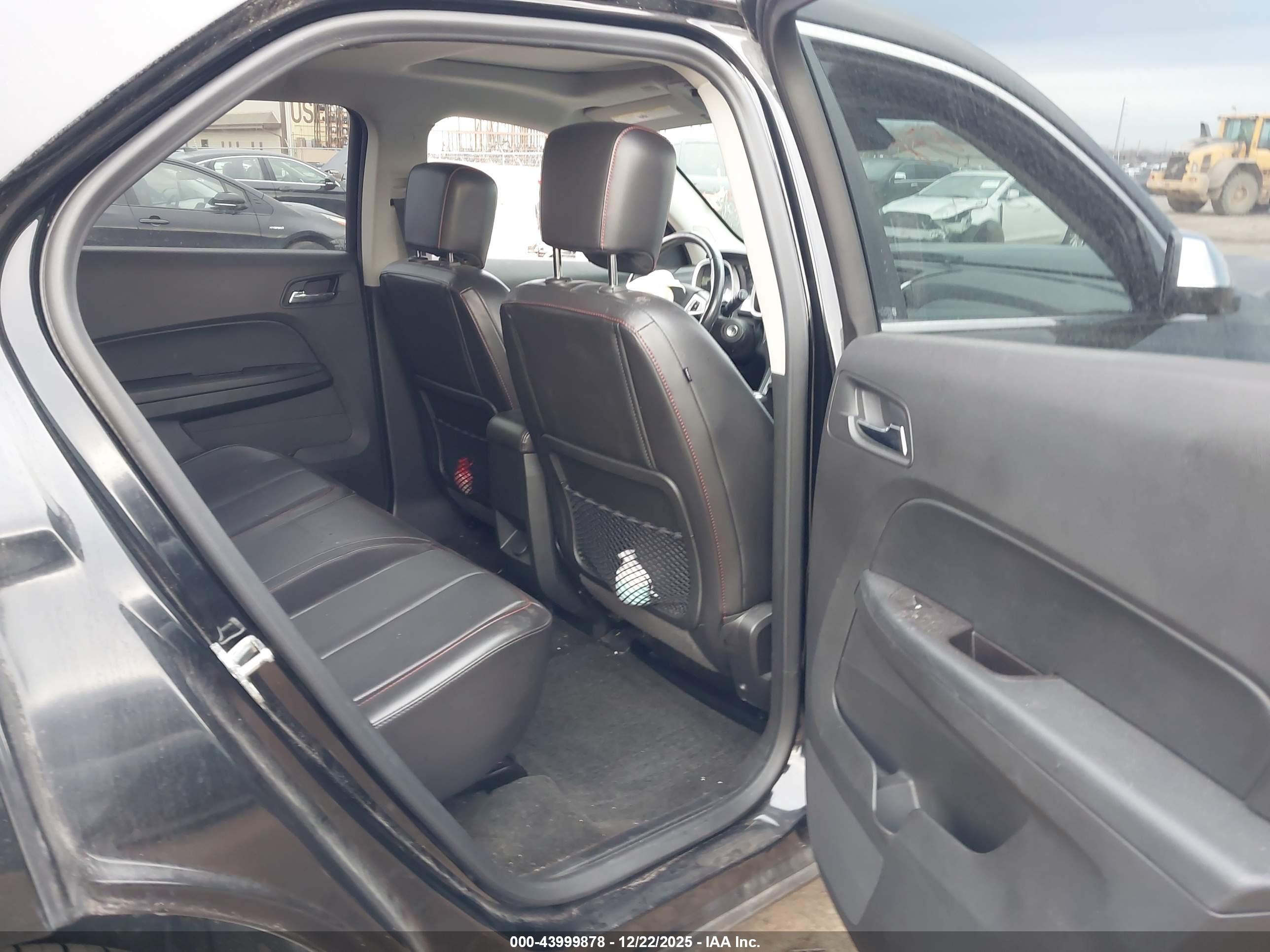 CHEVROLET EQUINOX image 8