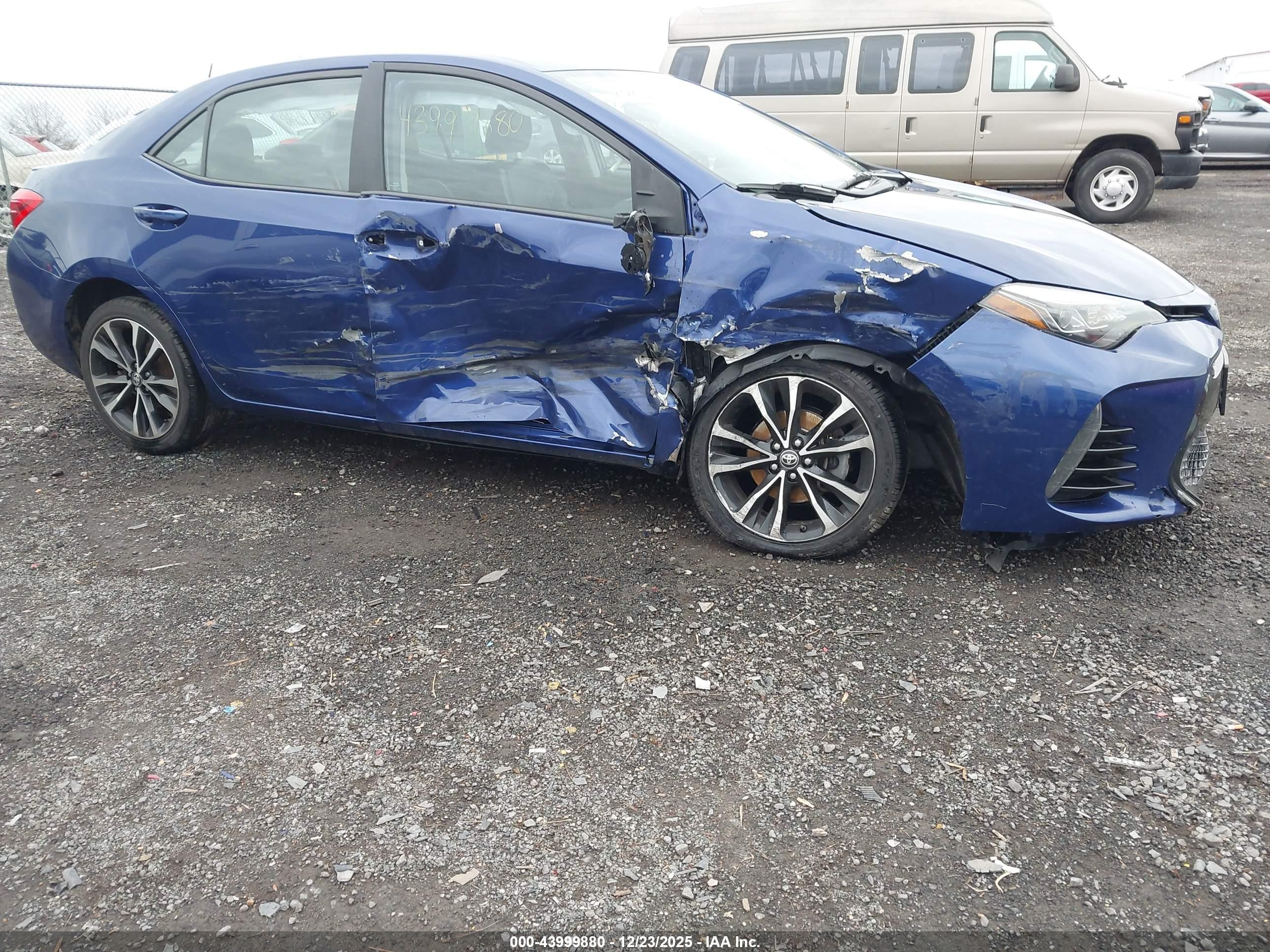 TOYOTA COROLLA image 6