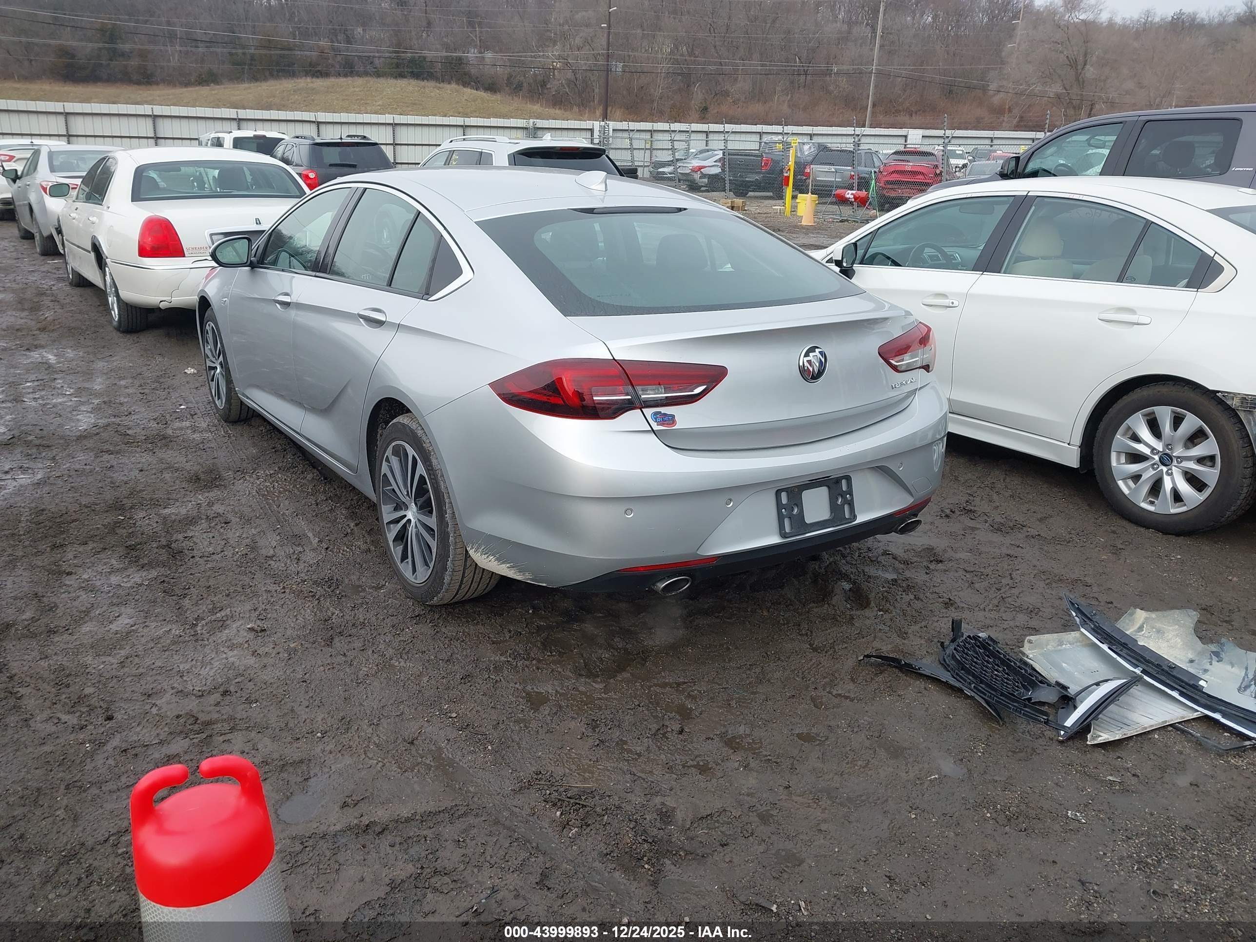 BUICK REGAL image 3