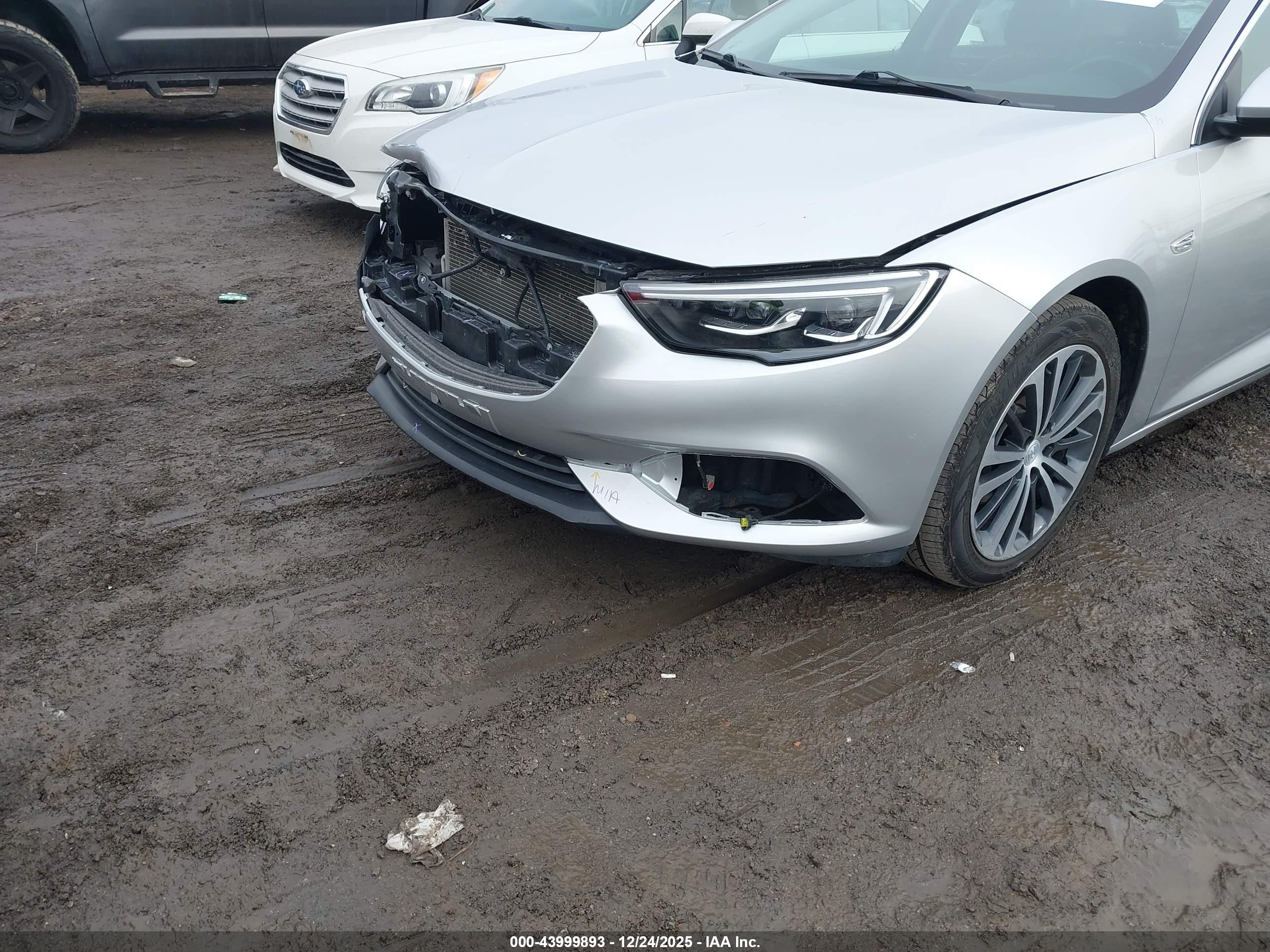 BUICK REGAL image 6