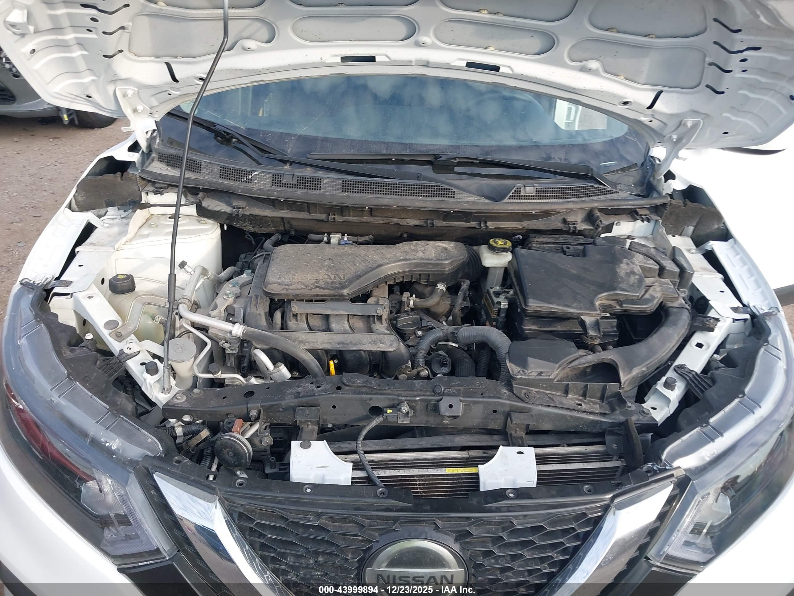 NISSAN ROGUE image 10