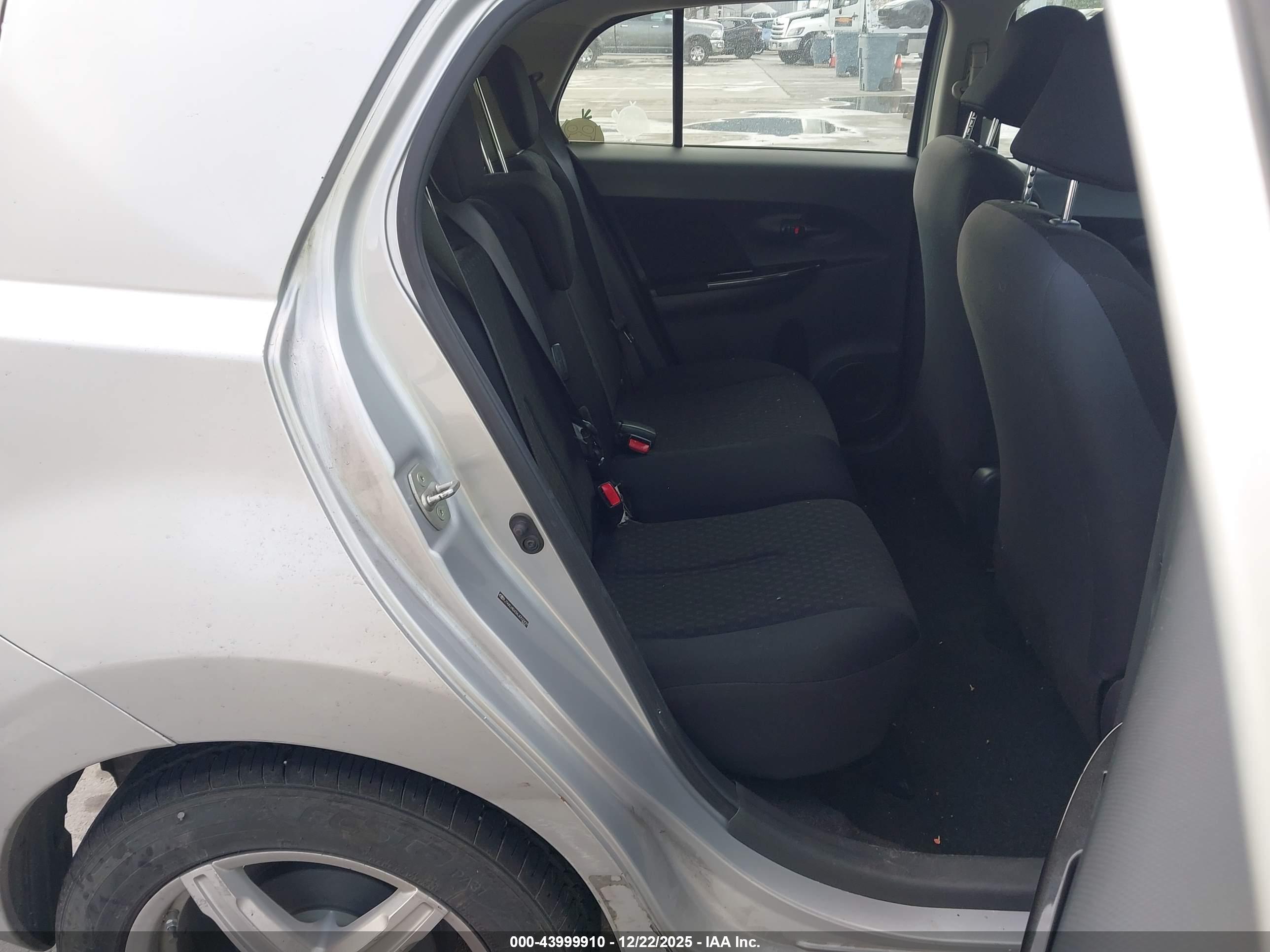 SCION XD image 8