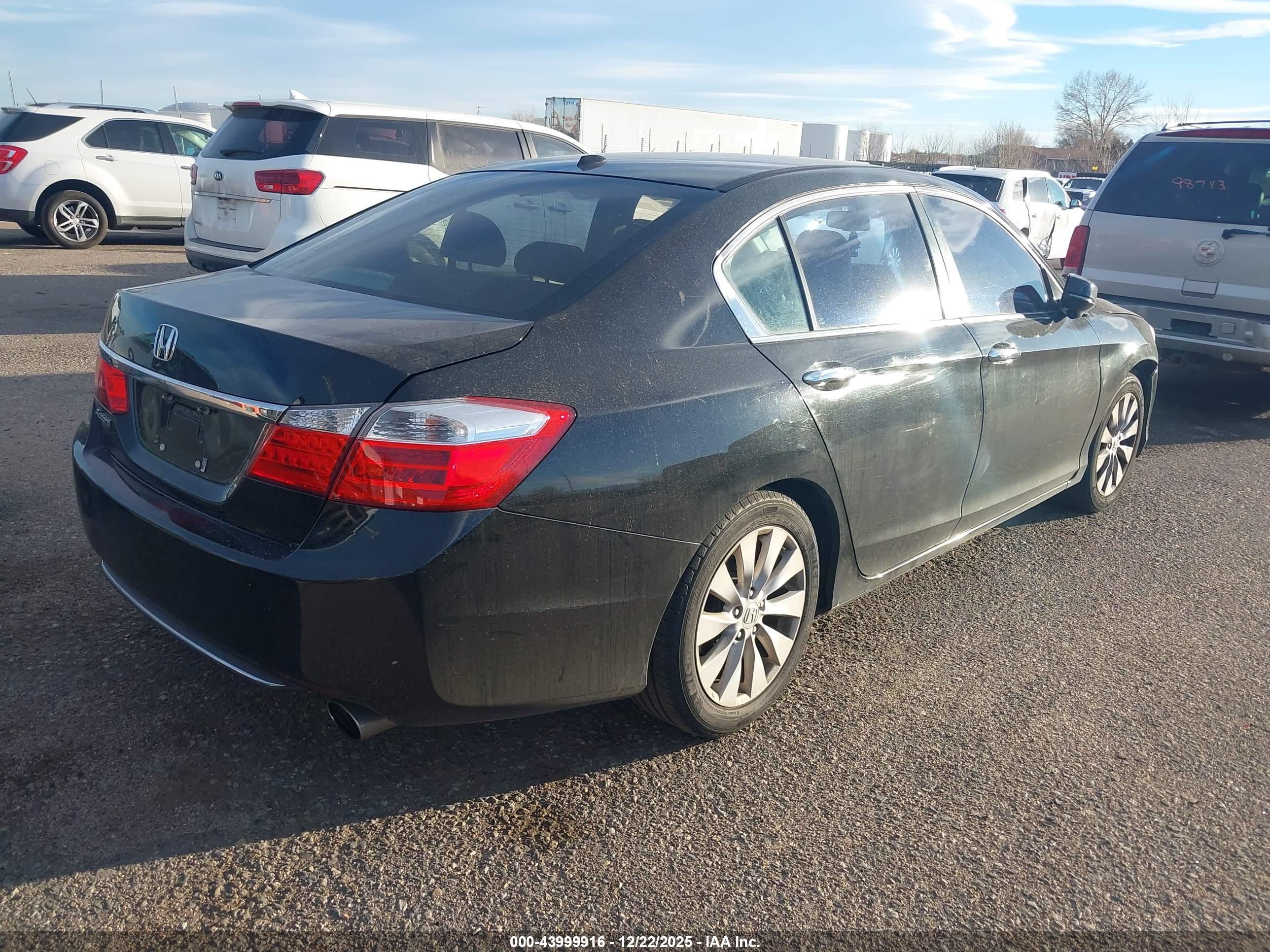 HONDA ACCORD image 4