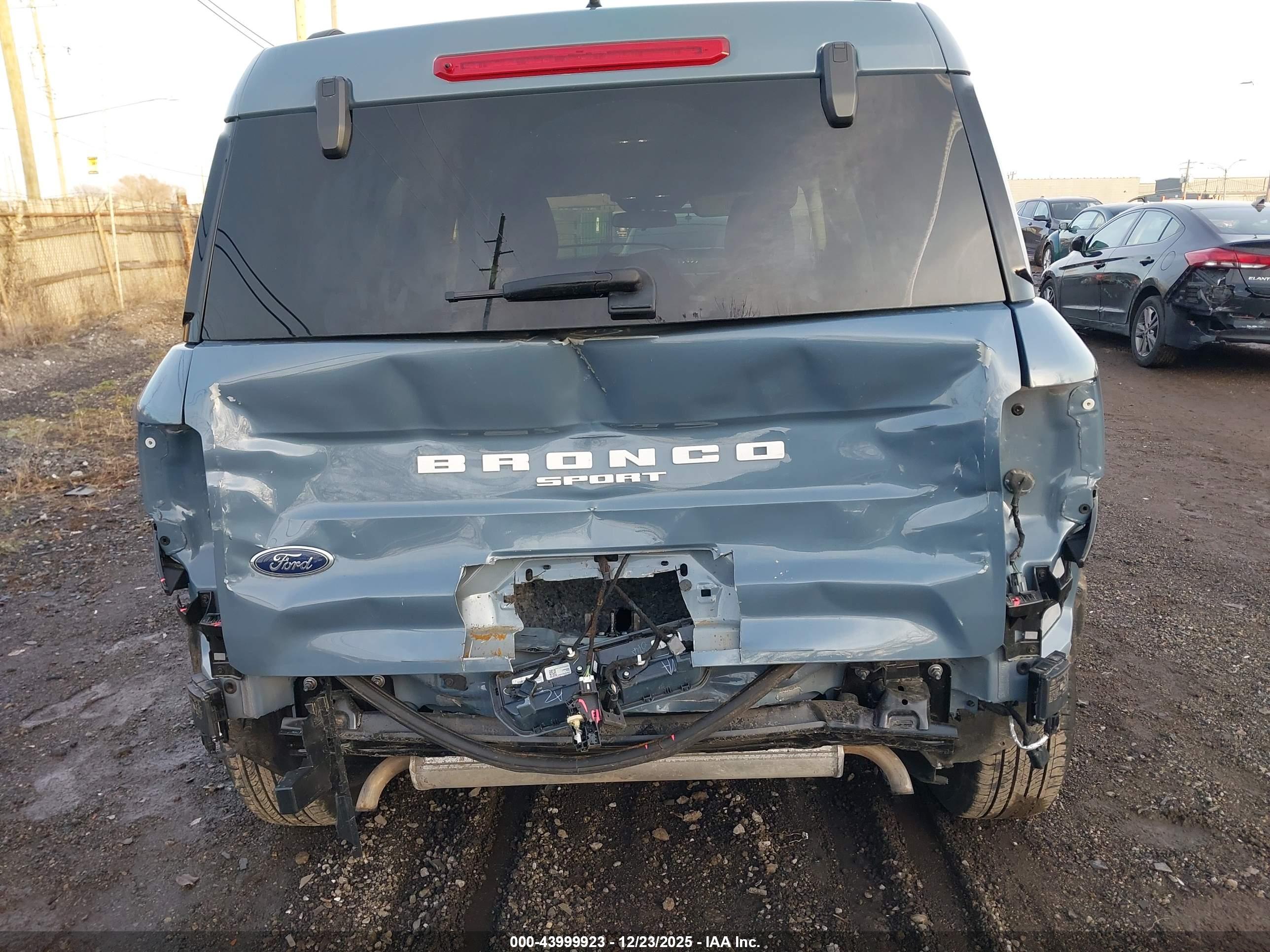 FORD BRONCO image 6