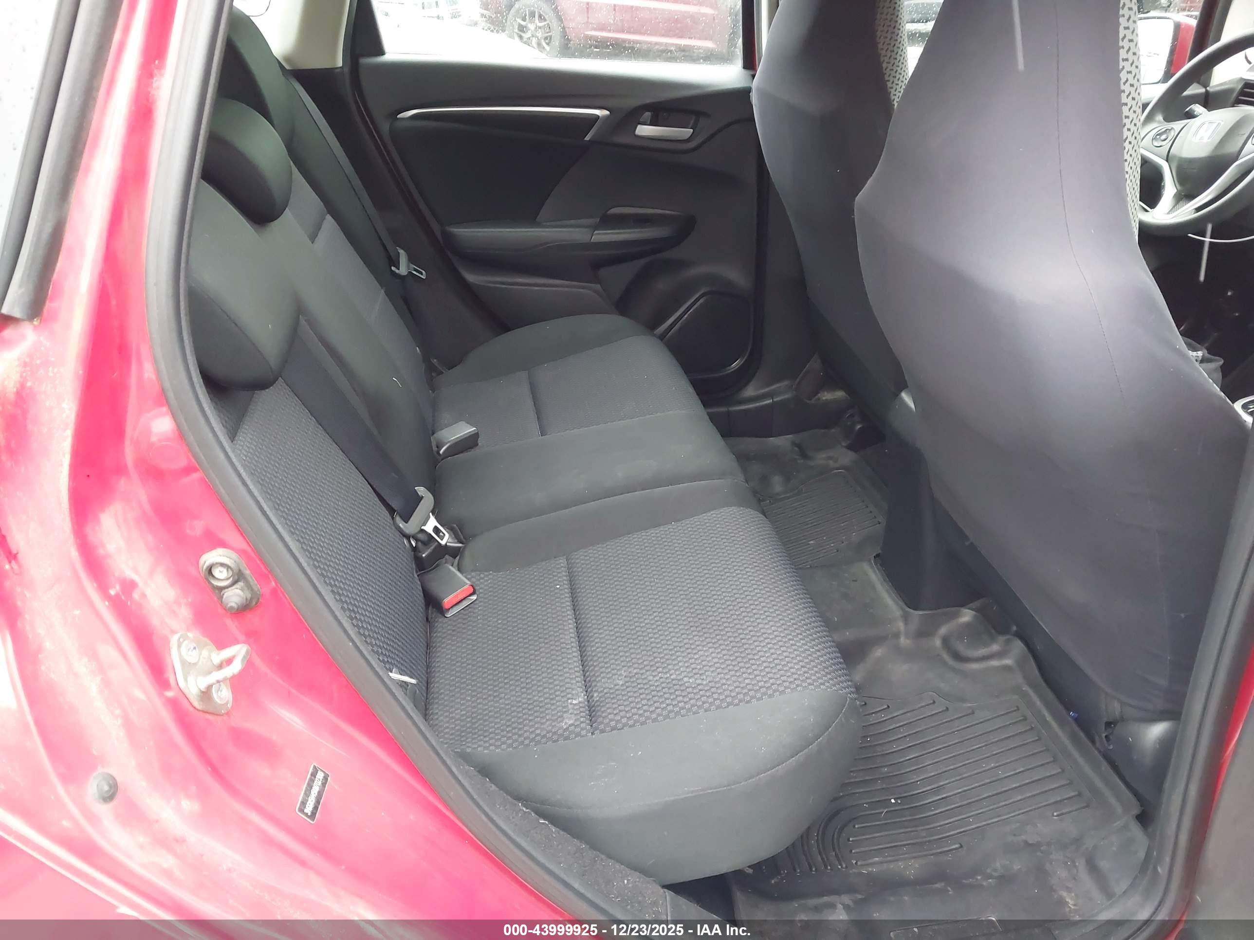 HONDA FIT image 8