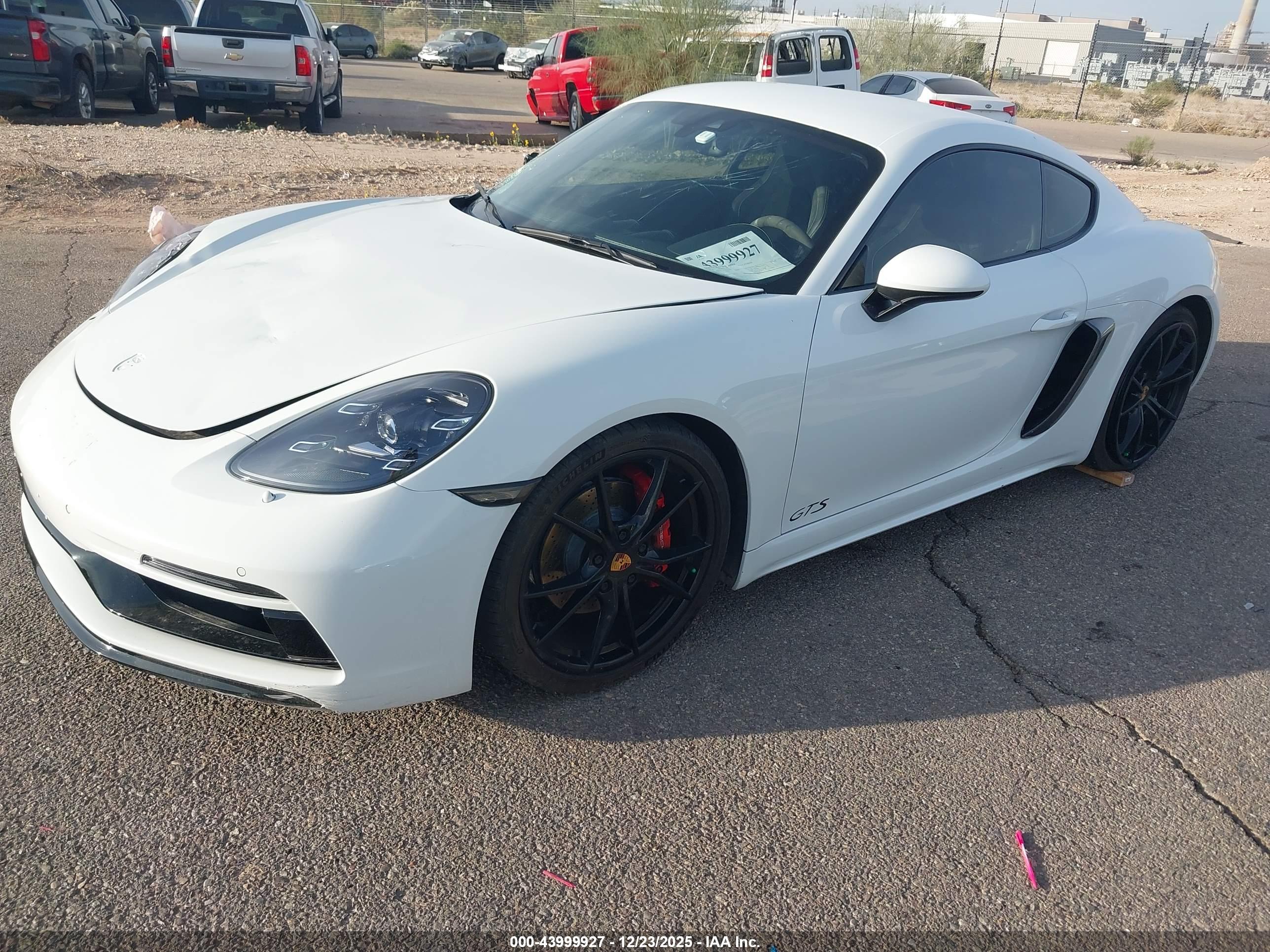 PORSCHE 718 image 2