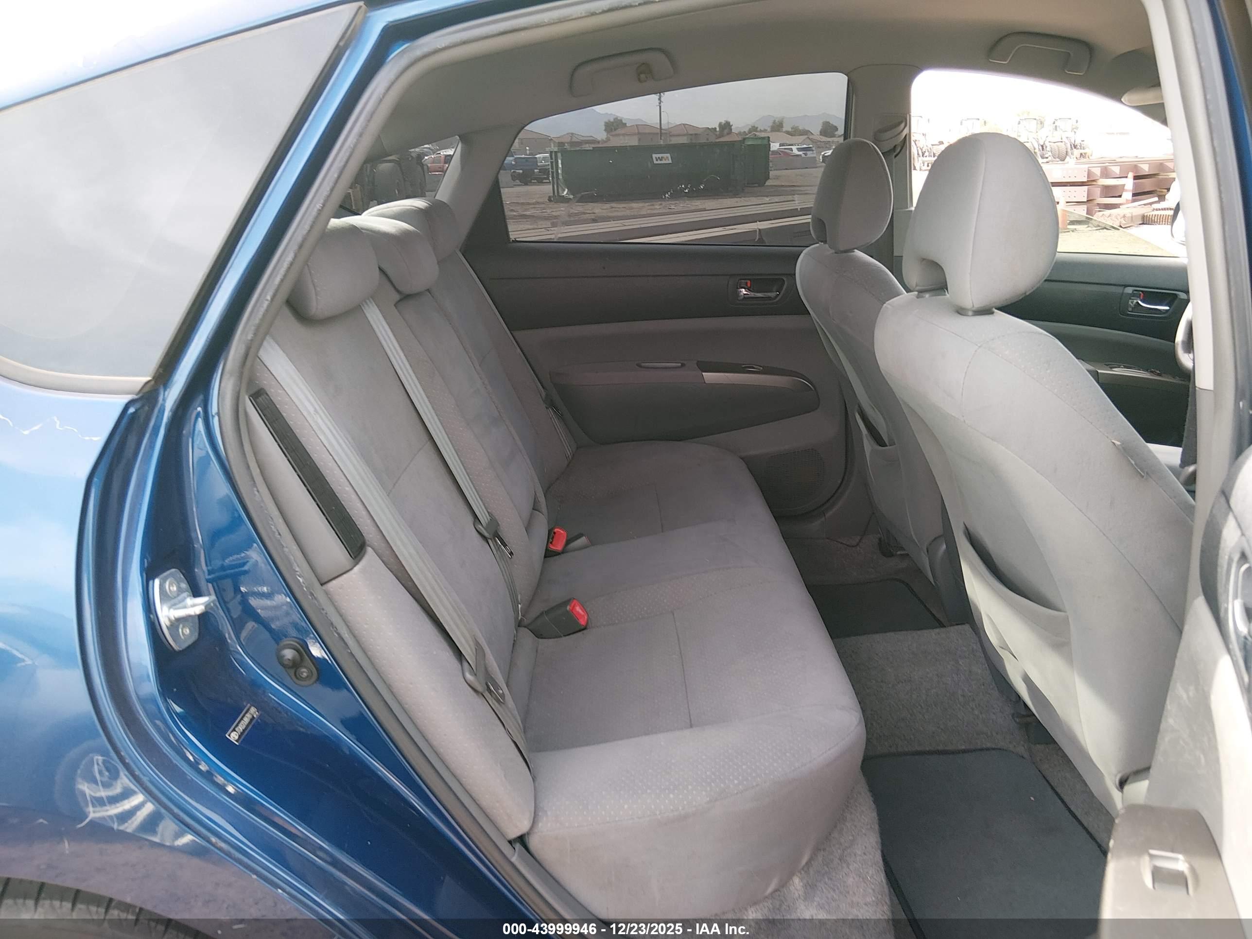 TOYOTA PRIUS image 8