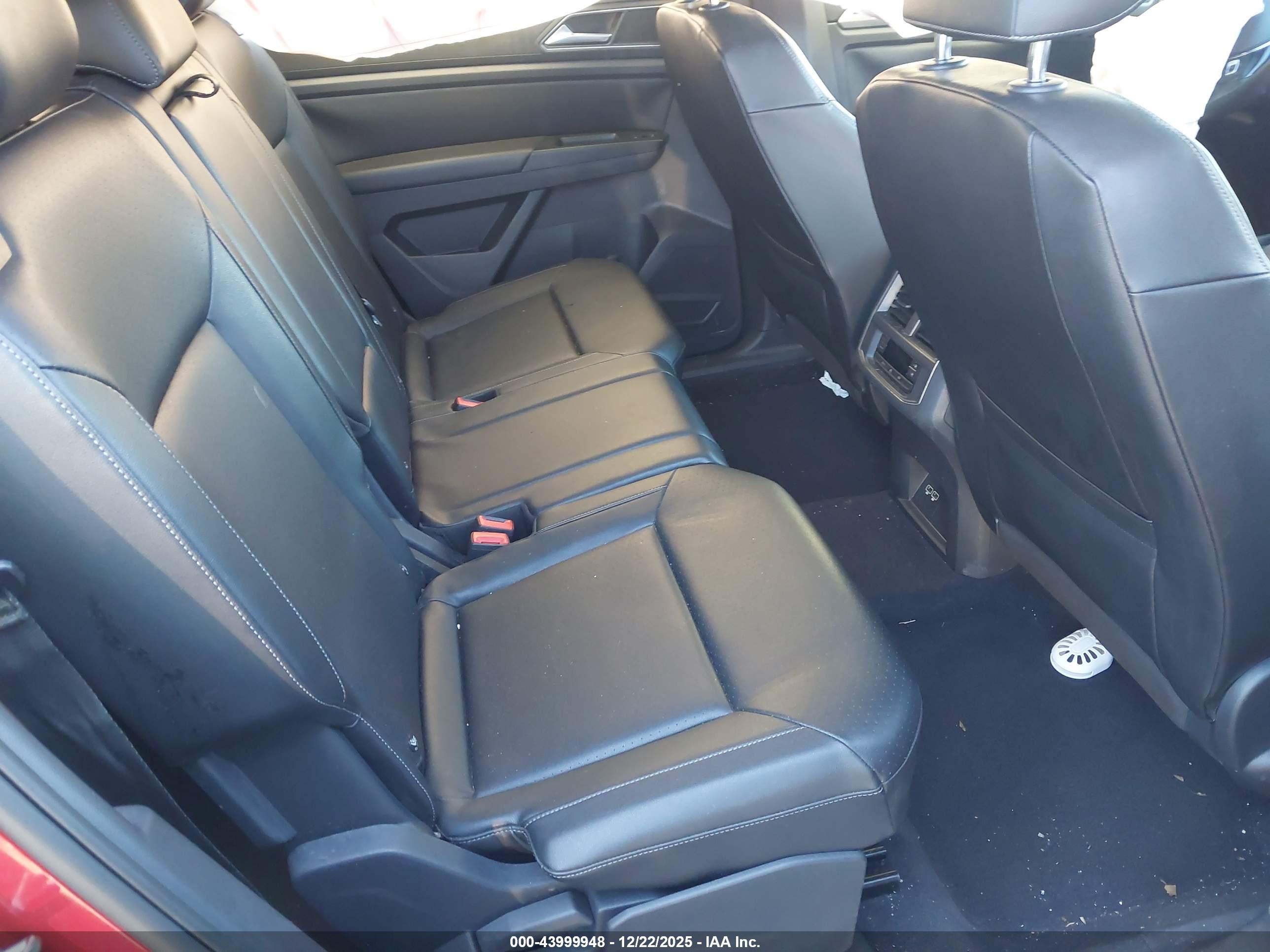 VOLKSWAGEN ATLAS image 8