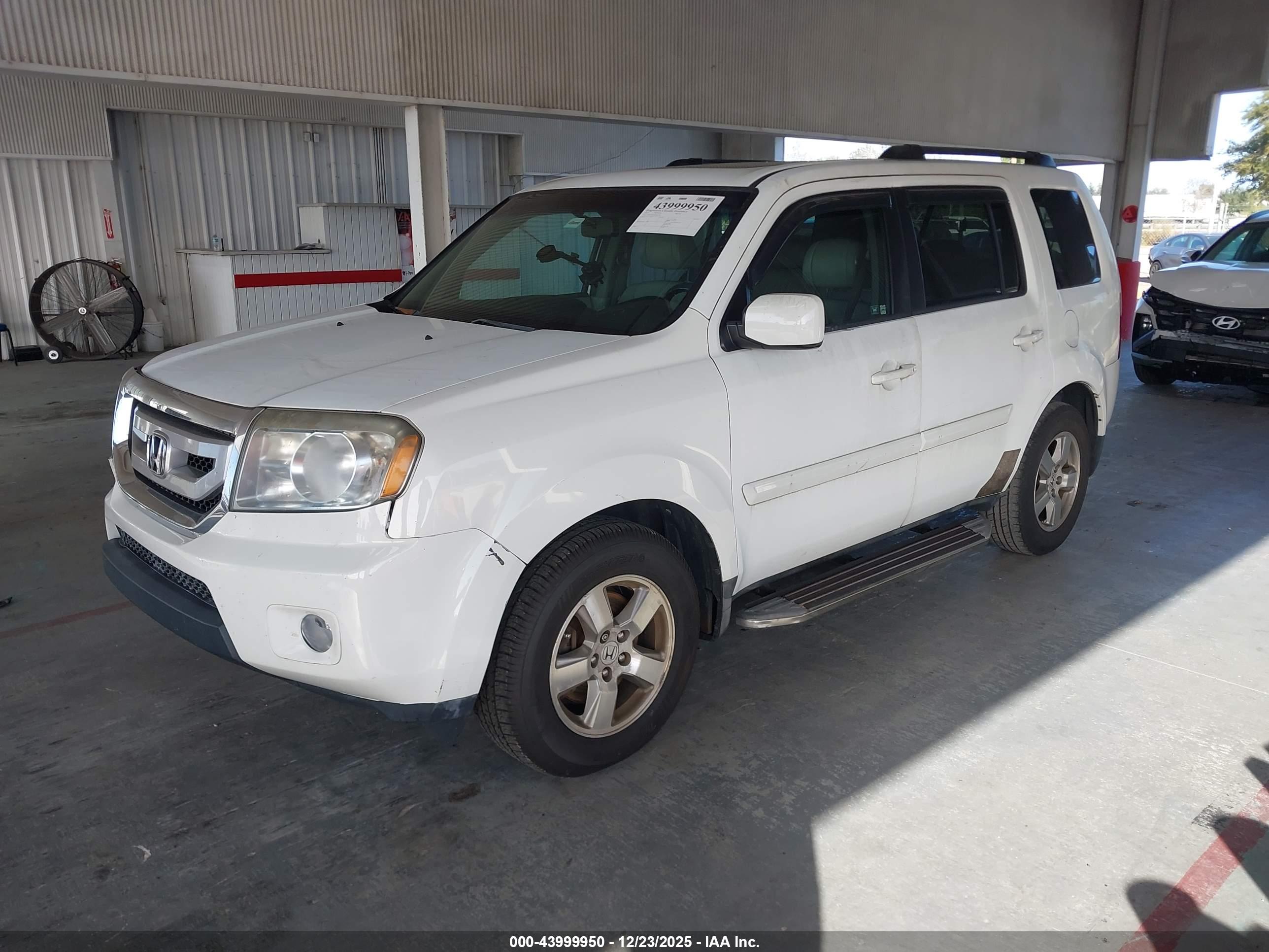 HONDA PILOT image 2