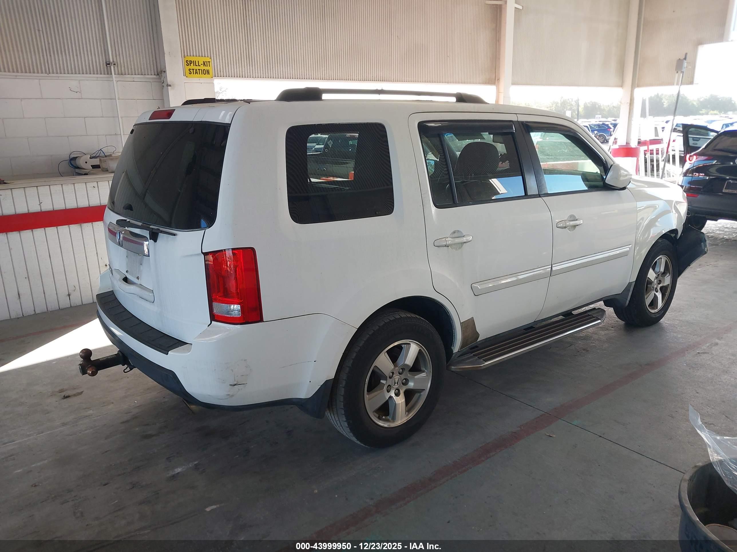 HONDA PILOT image 4