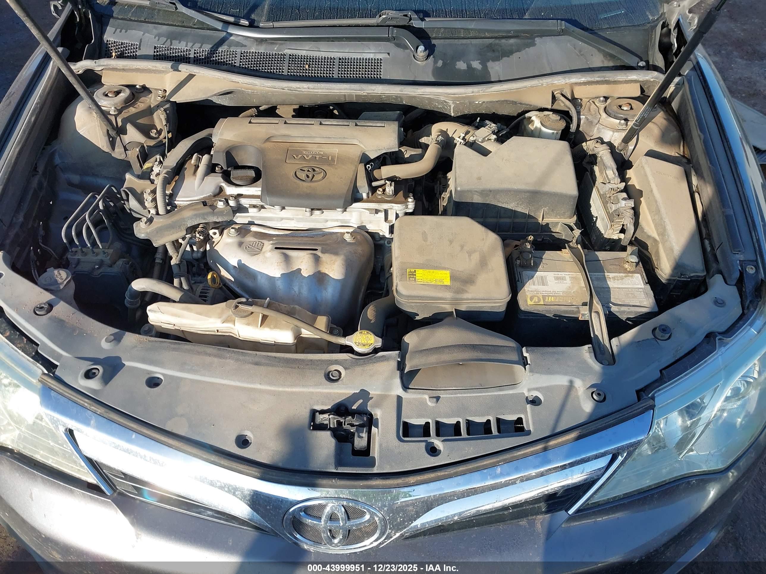 TOYOTA CAMRY image 10