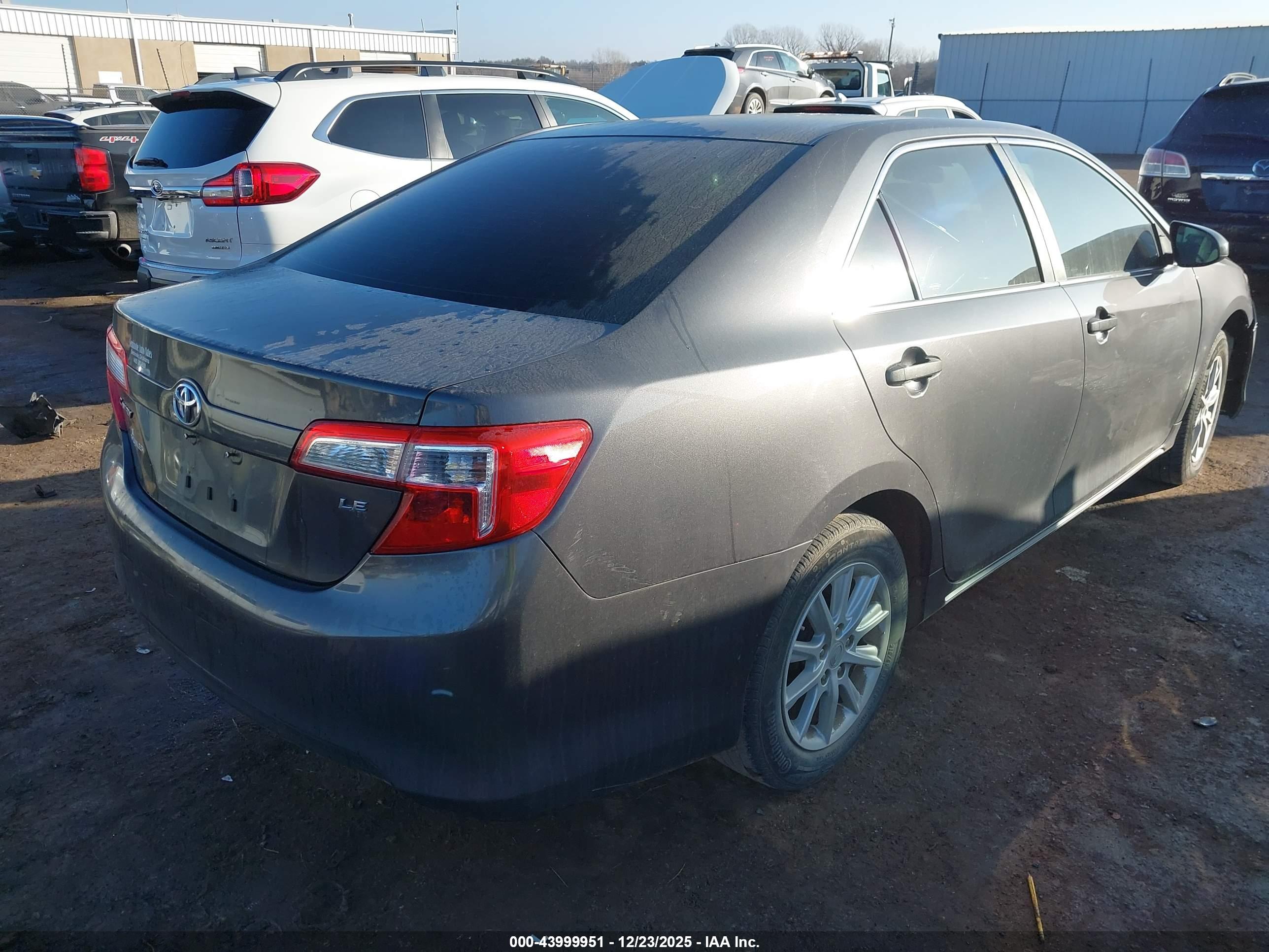 TOYOTA CAMRY image 4