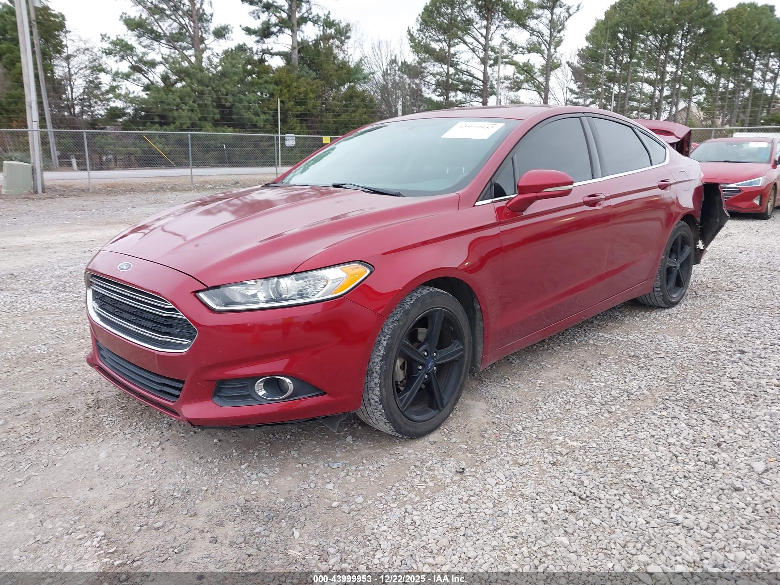 FORD FUSION image 2
