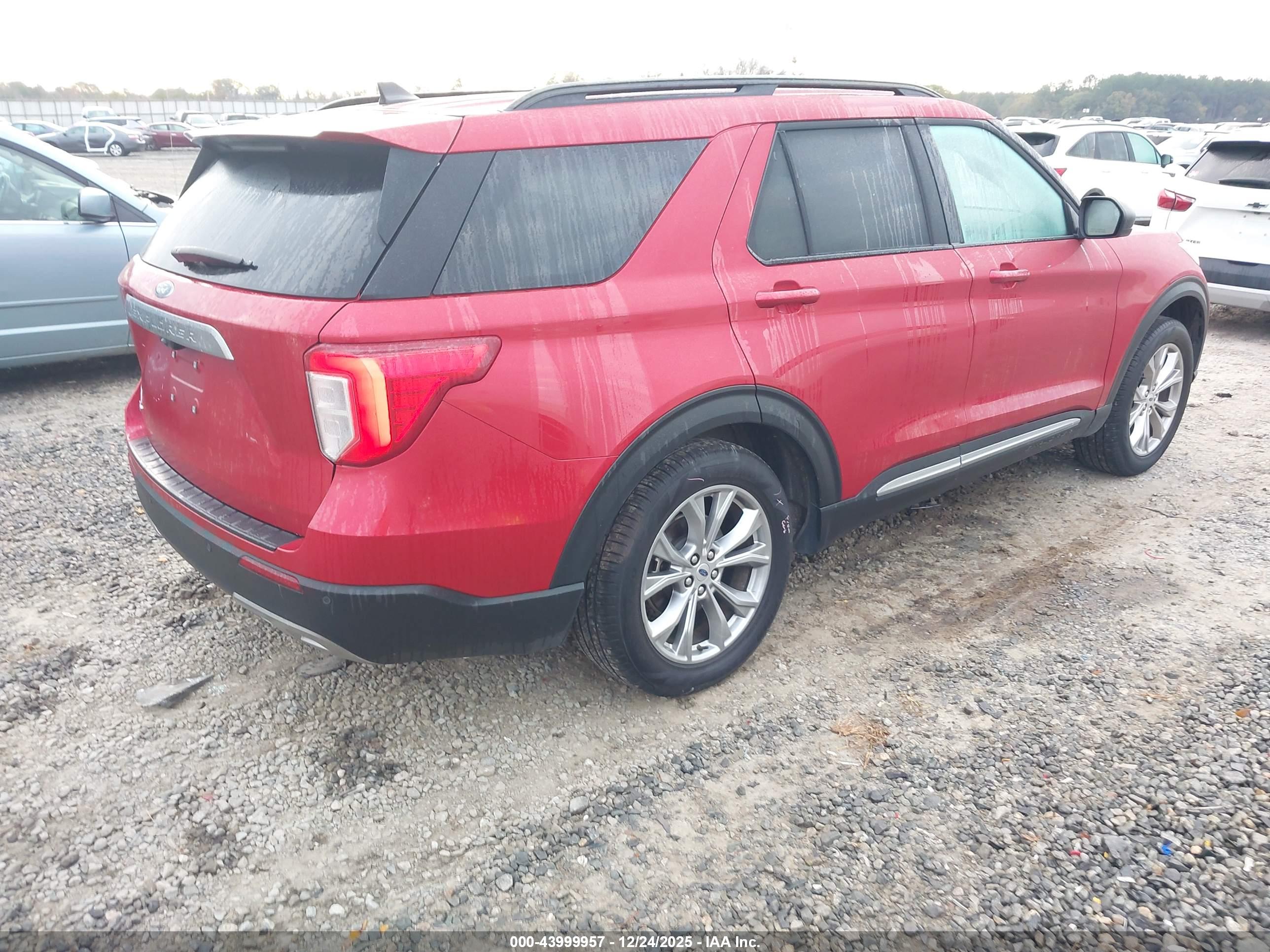 FORD EXPLORER image 4