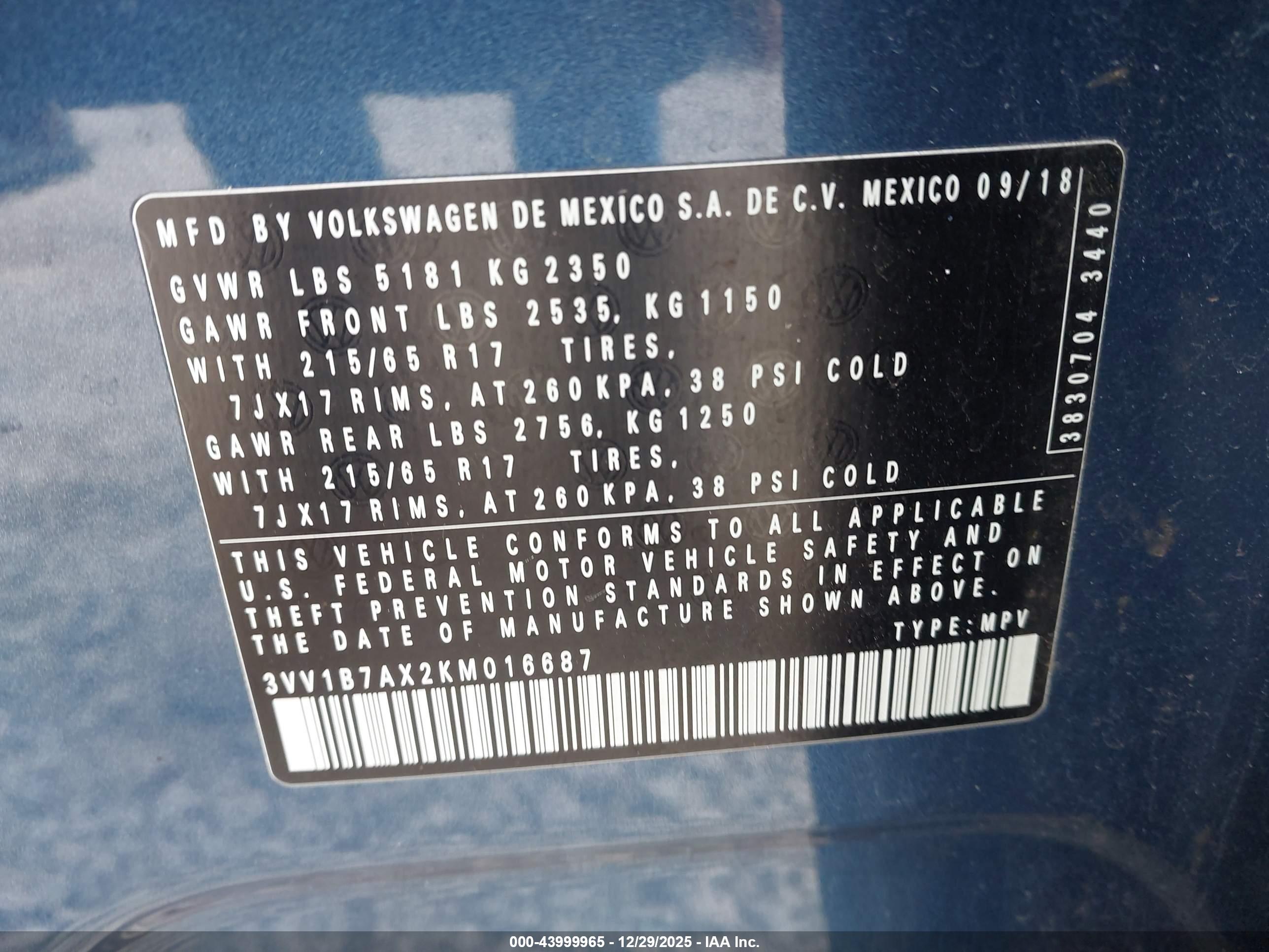 VOLKSWAGEN TIGUAN image 9