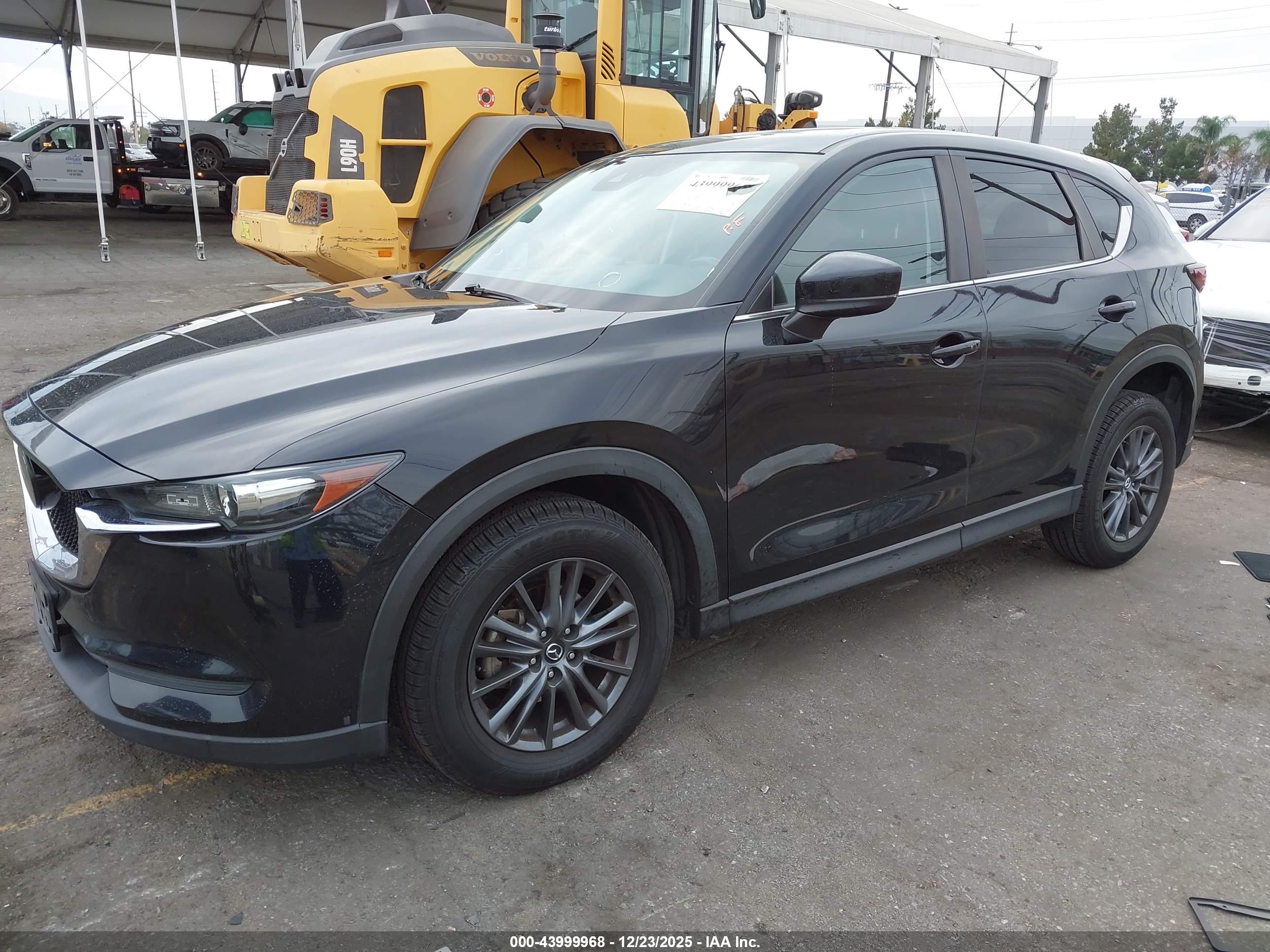 MAZDA CX-5 image 2