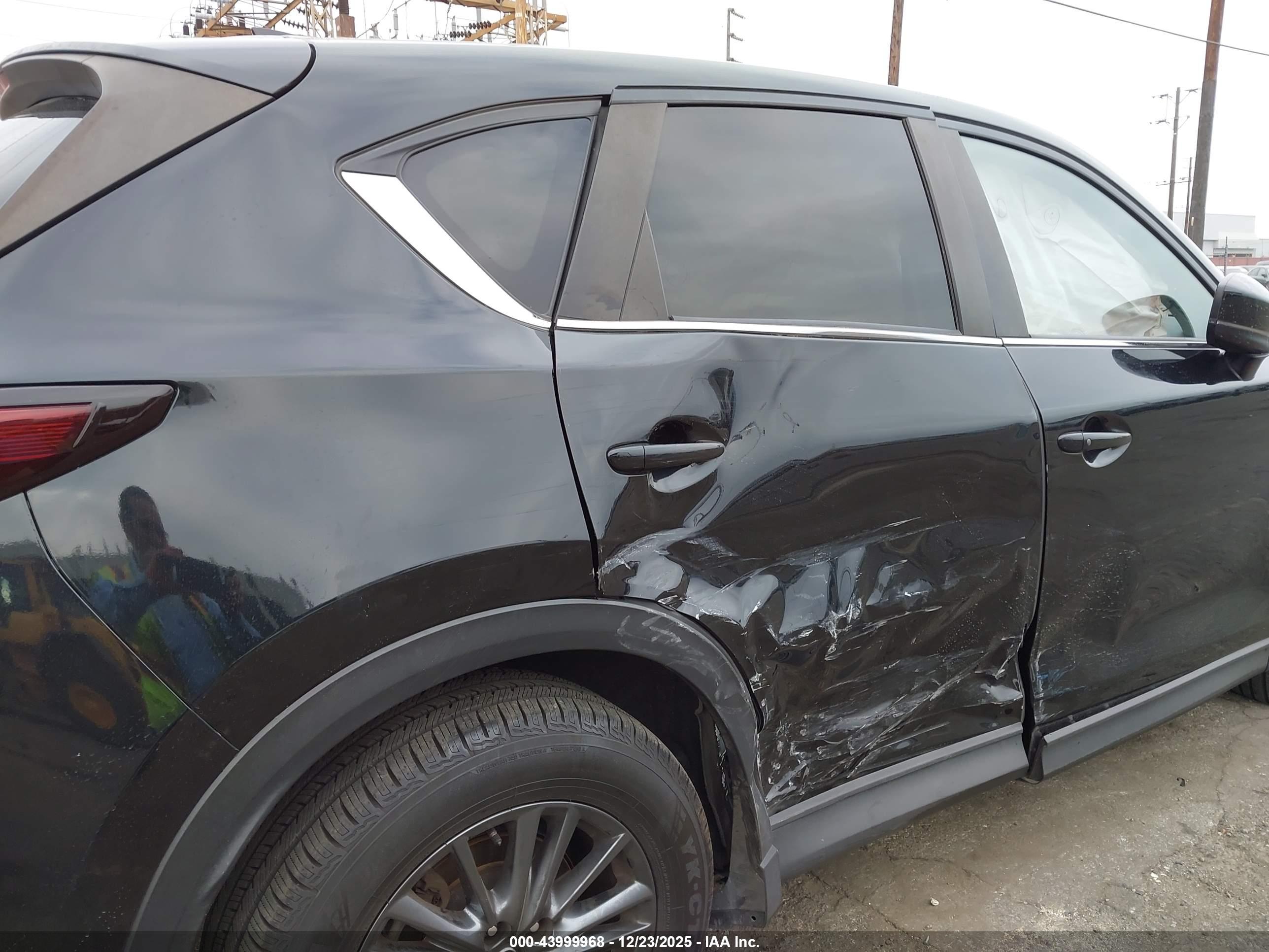 MAZDA CX-5 image 6