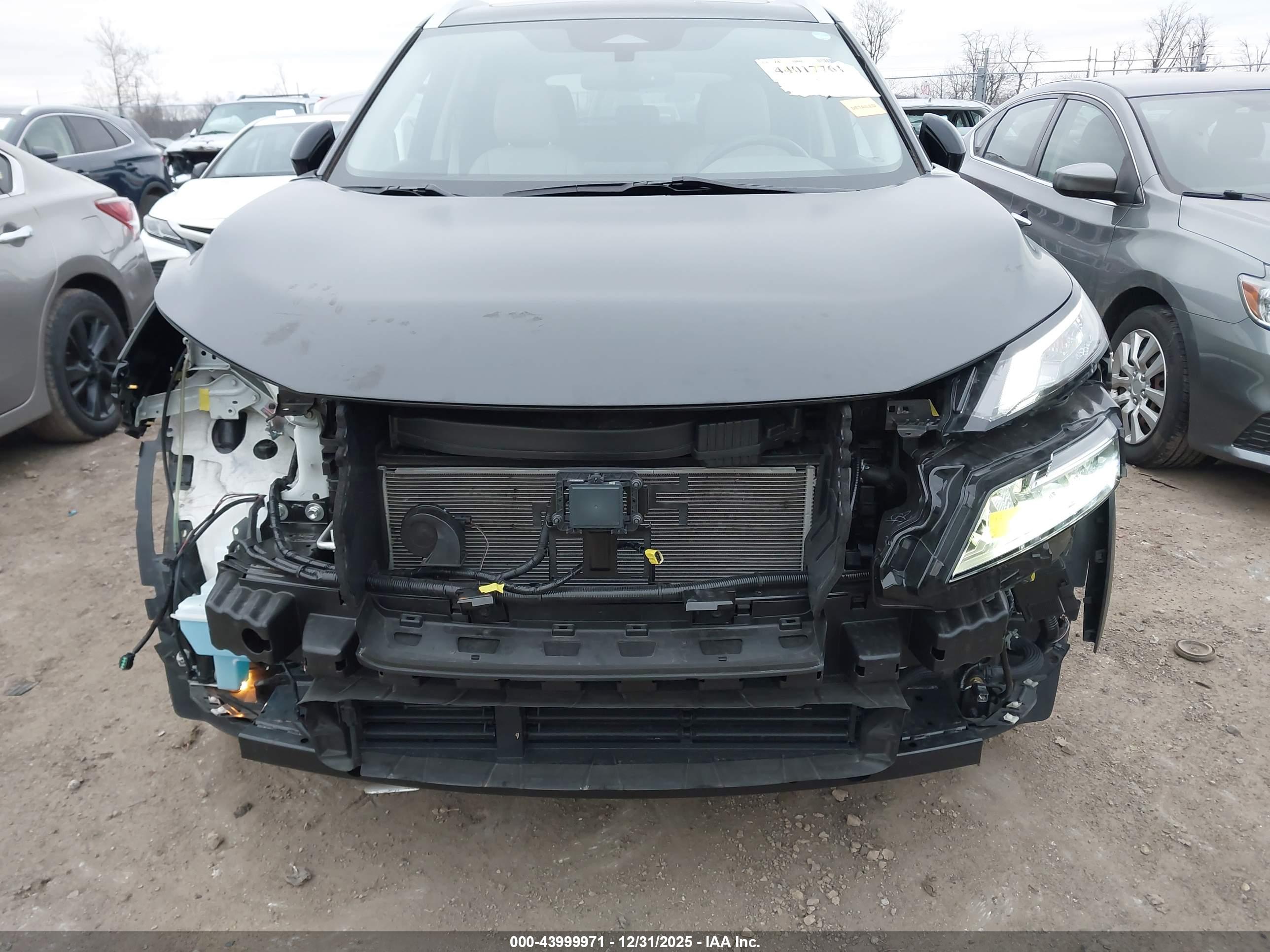 NISSAN ROGUE image 6
