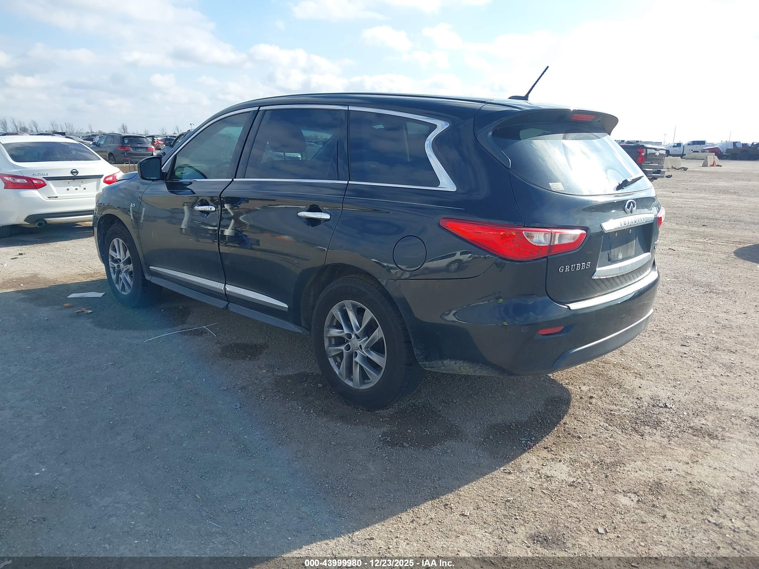INFINITI QX60 image 3