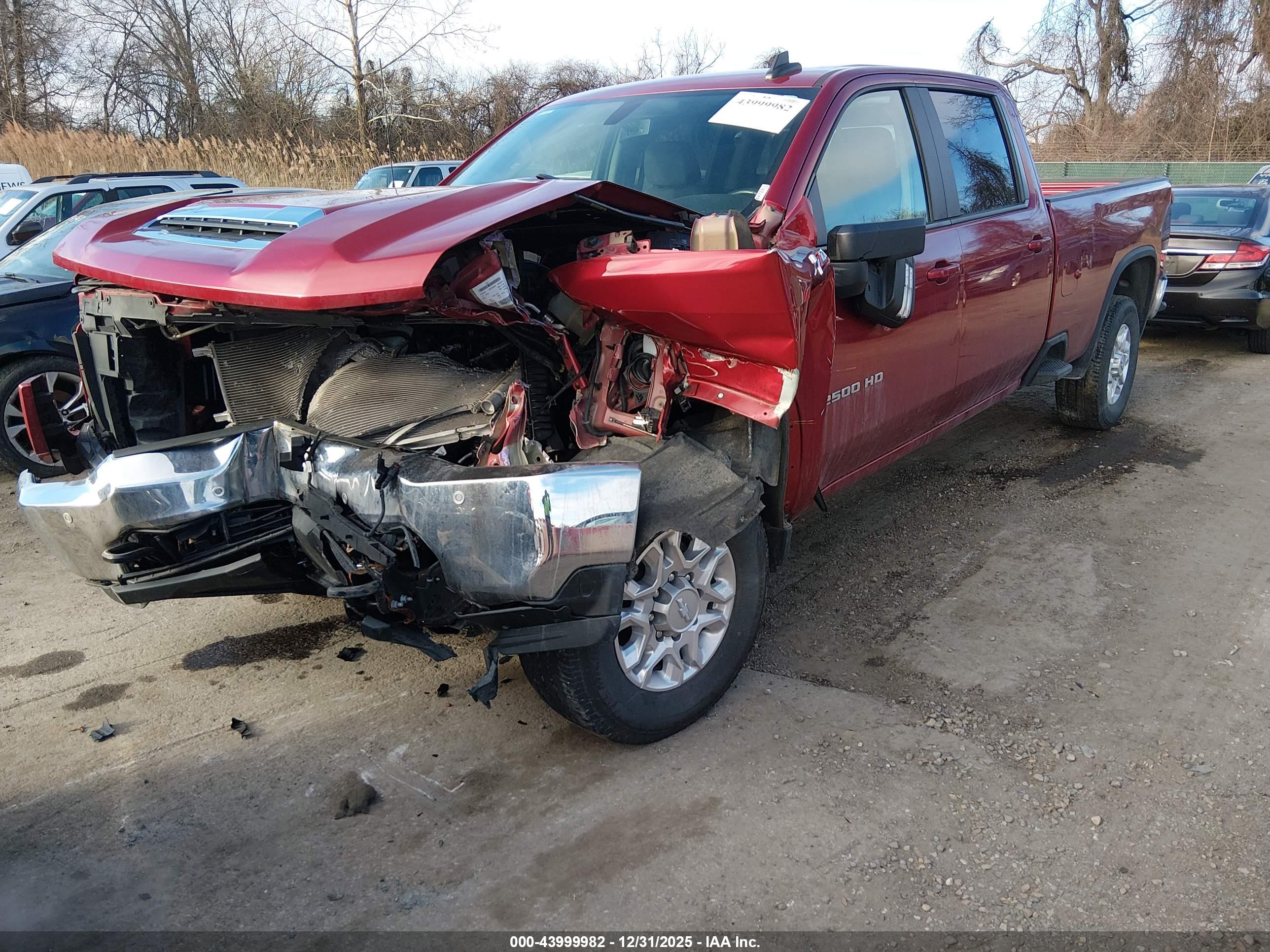 CHEVROLET SILVERADO image 2