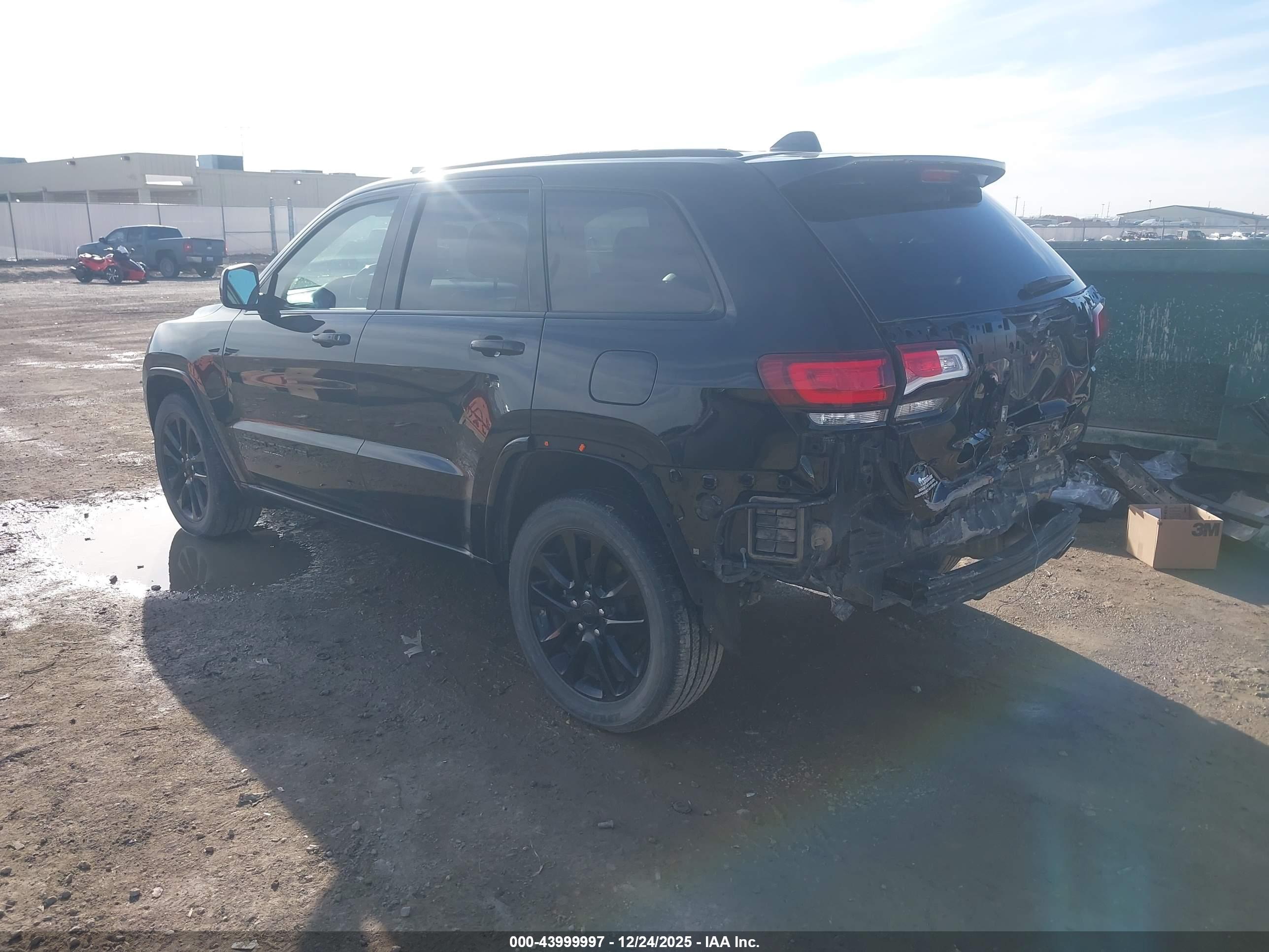 JEEP GRAND image 3
