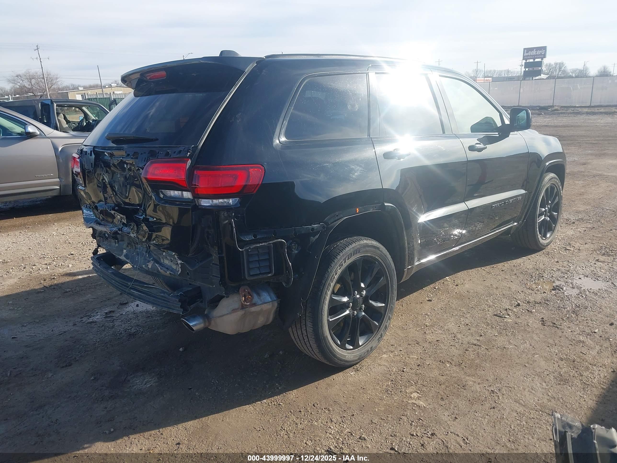JEEP GRAND image 4