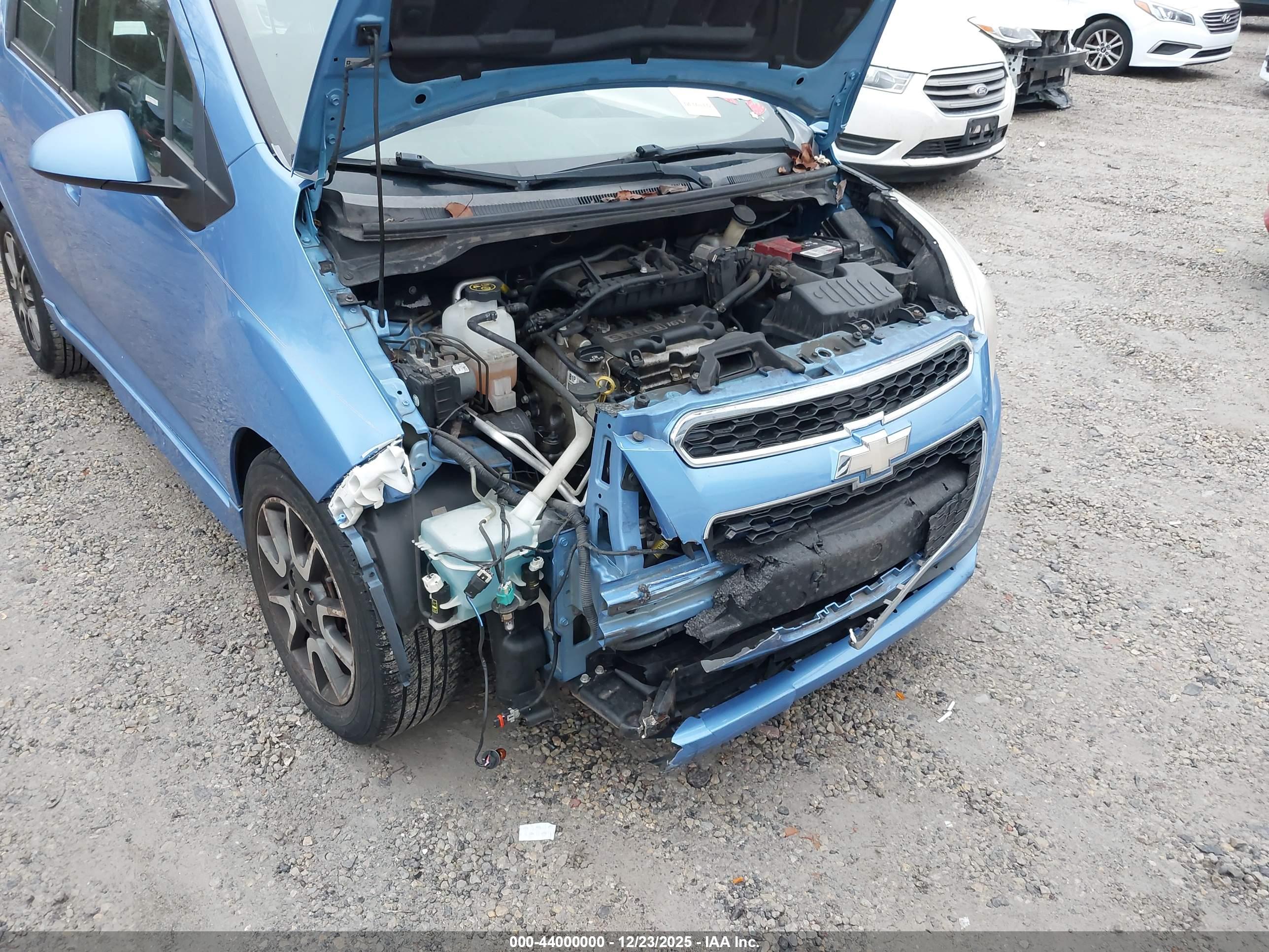 CHEVROLET SPARK image 6