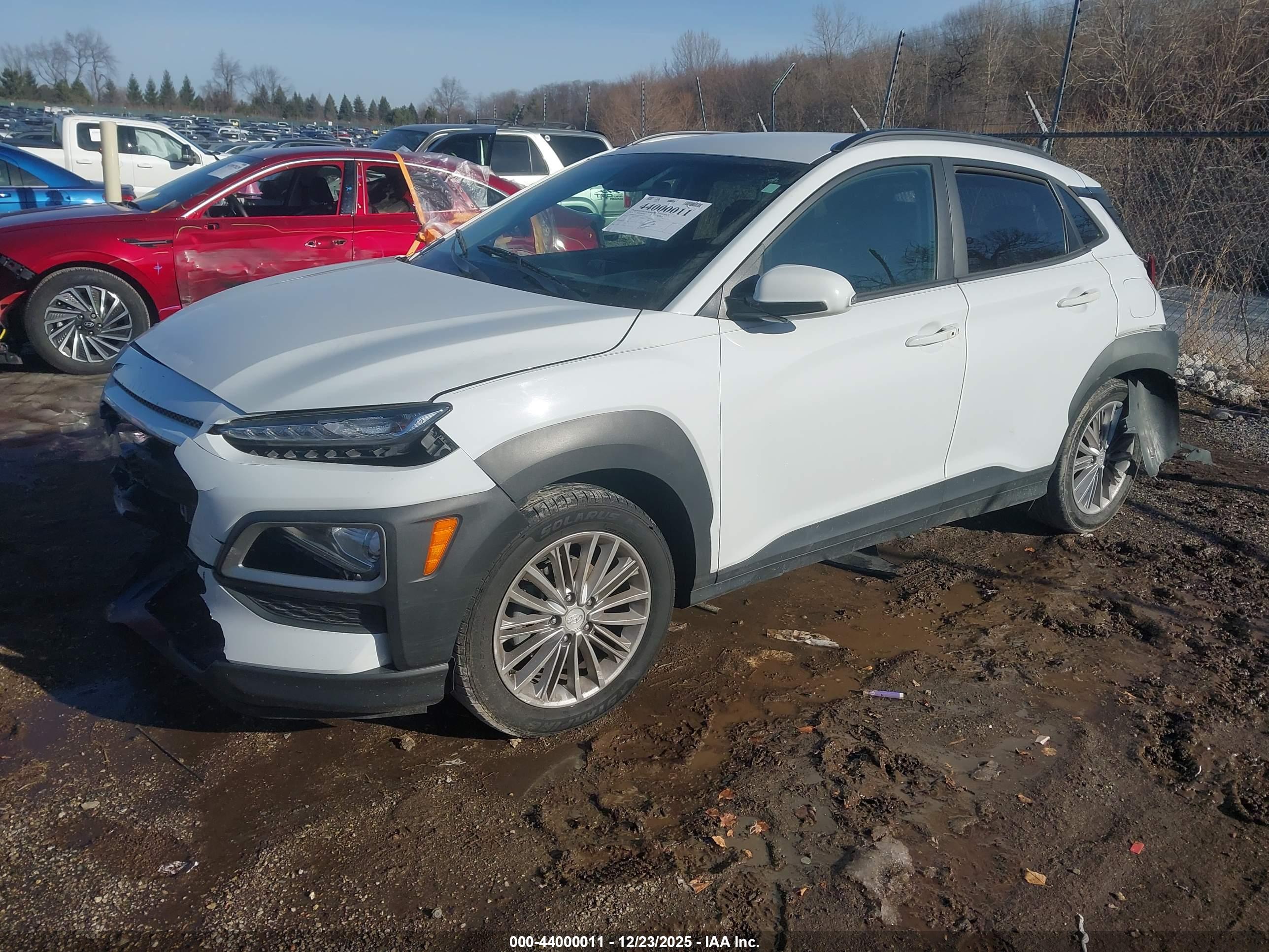 HYUNDAI KONA image 2