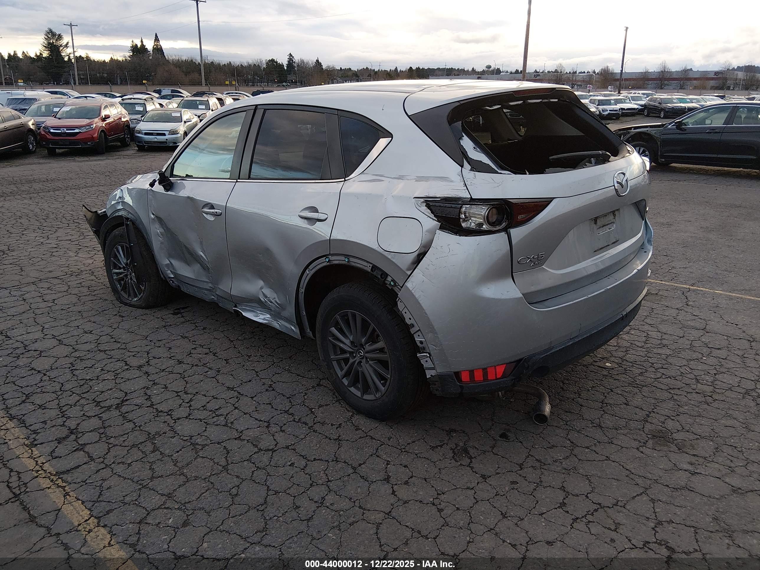 MAZDA CX-5 image 3