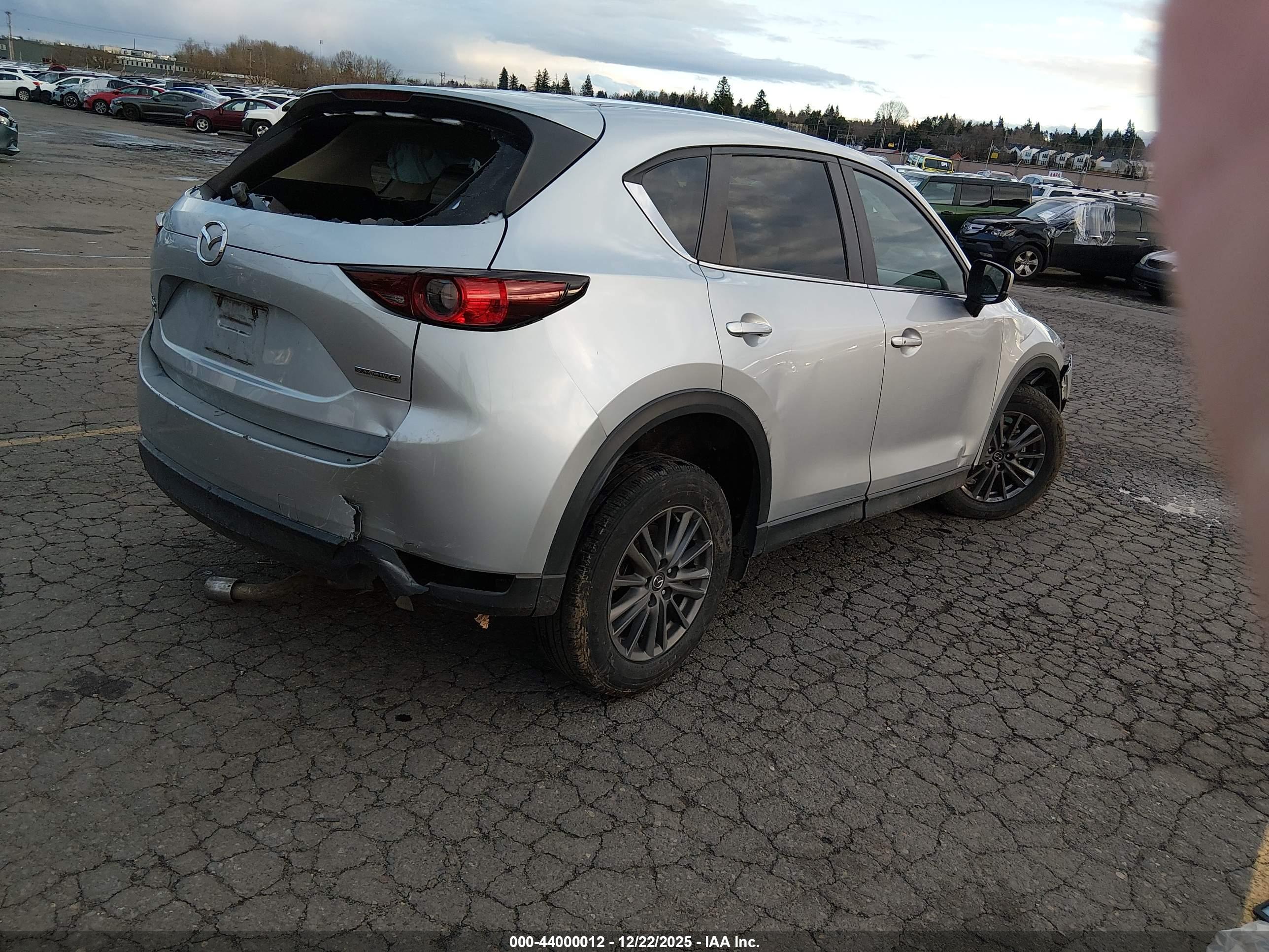 MAZDA CX-5 image 4