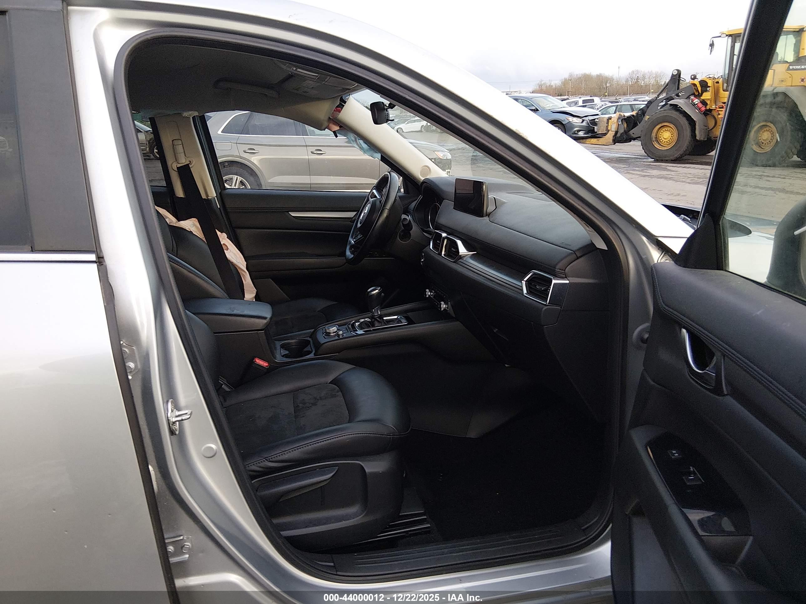 MAZDA CX-5 image 5